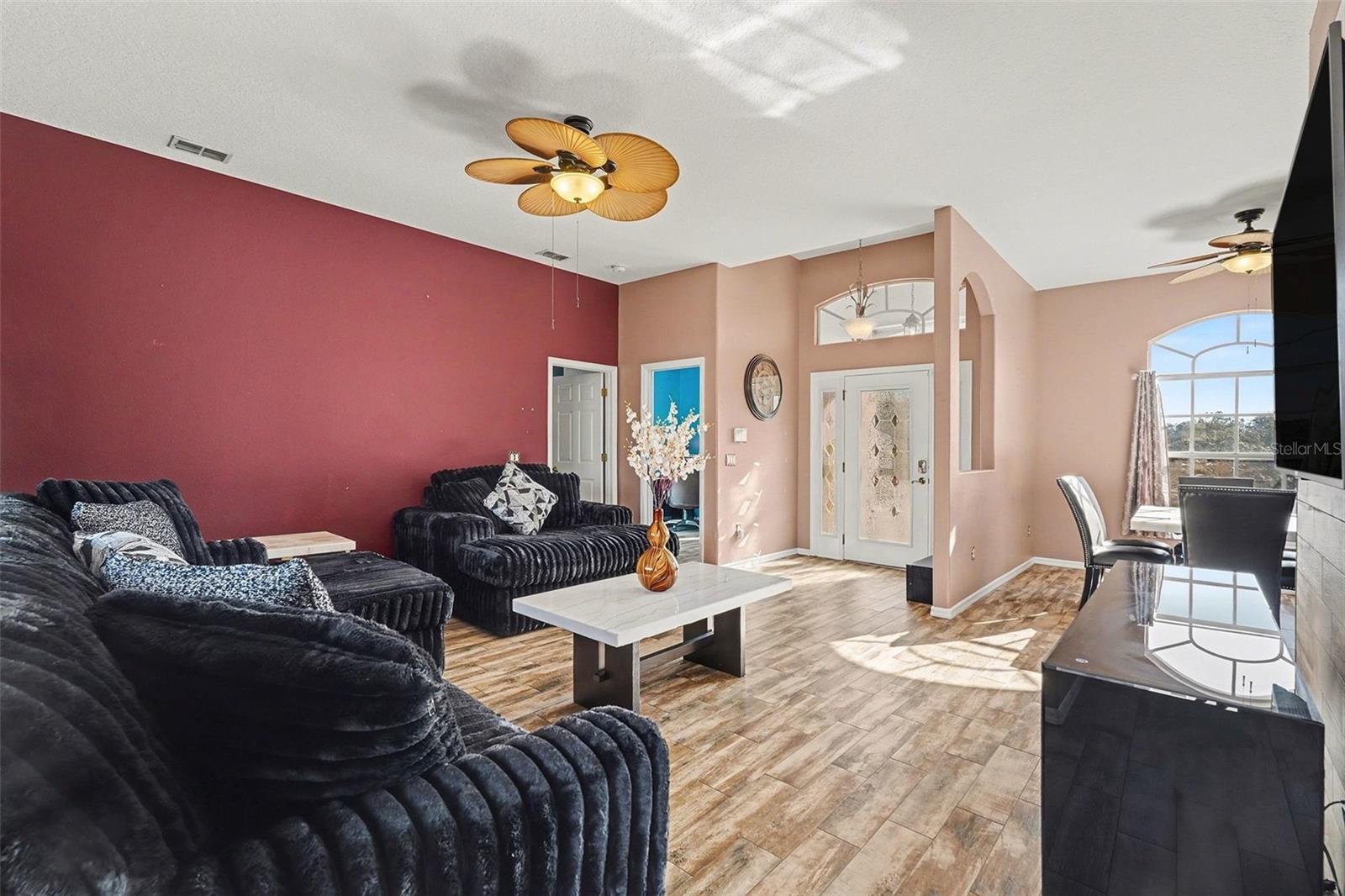 Listing photo id 6 for 16031 Donney Moor Lane