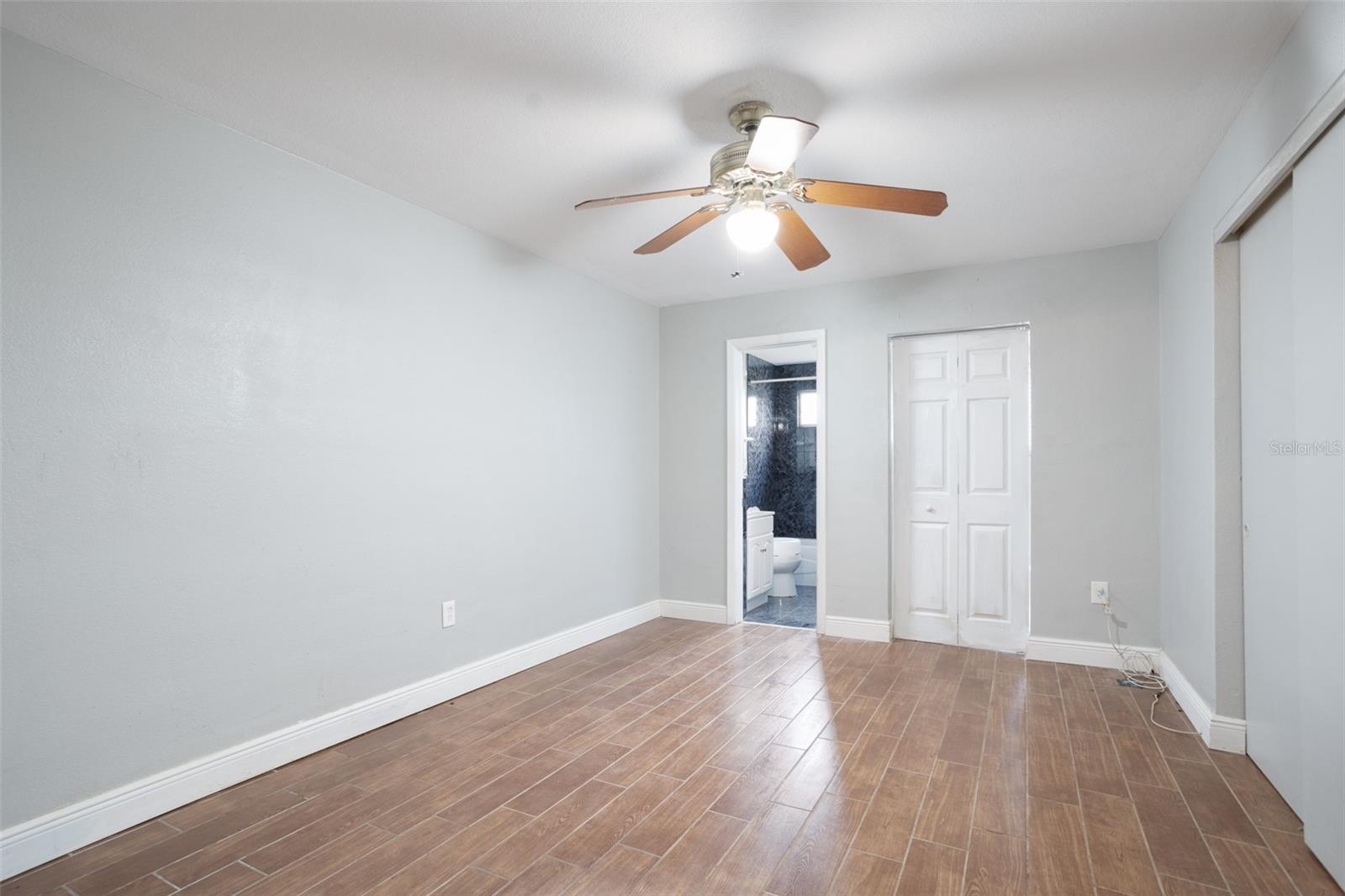 Image 13 of 15 For 1000 49th Street N 115