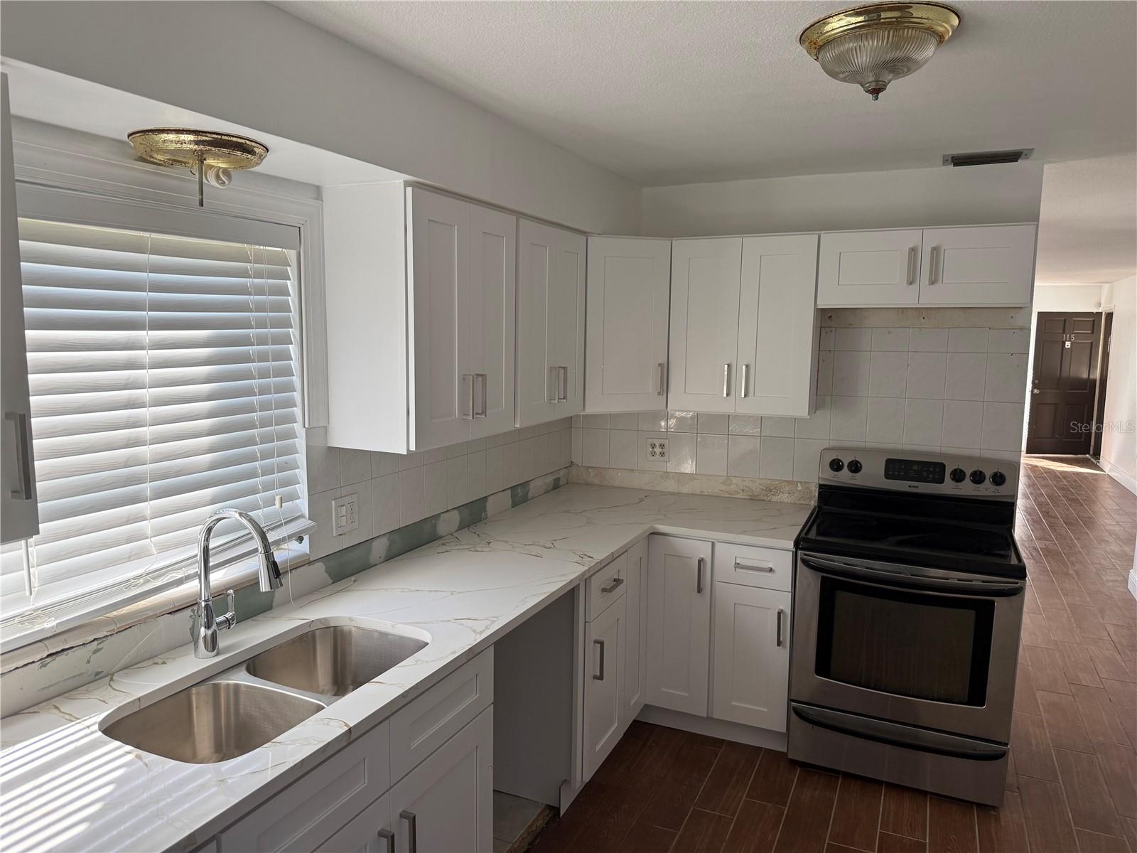 Image 8 of 15 For 1000 49th Street N 115