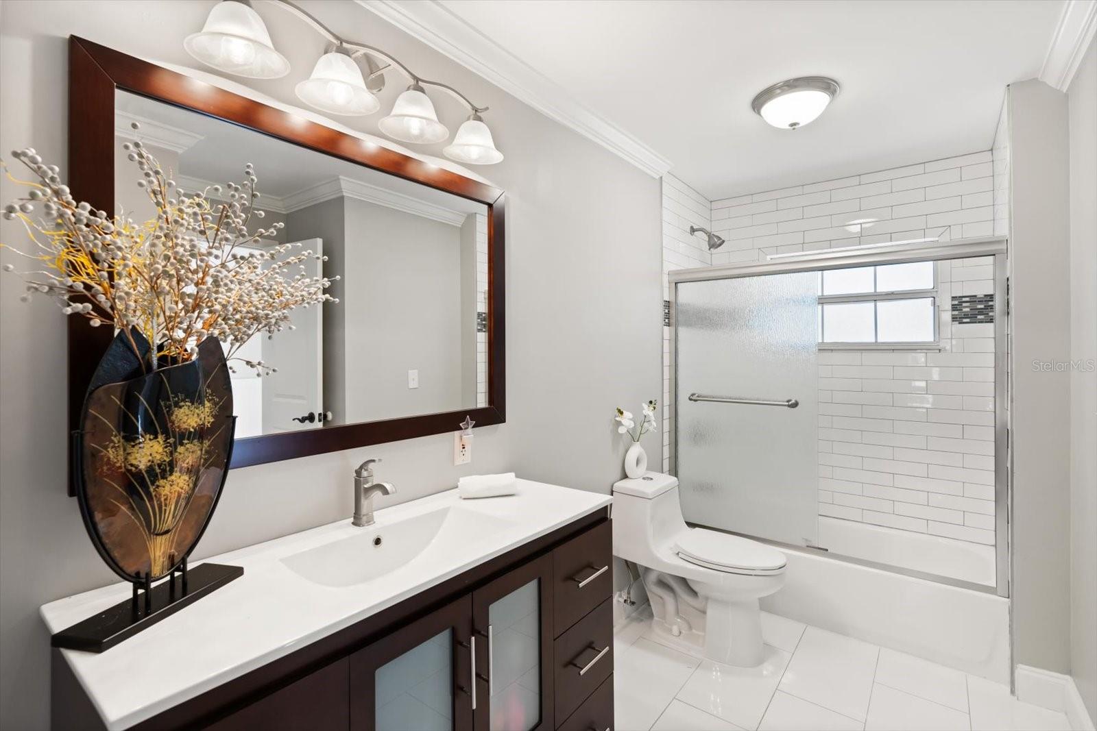 Image 31 of 53 For 501 Sweetwater Club Circle