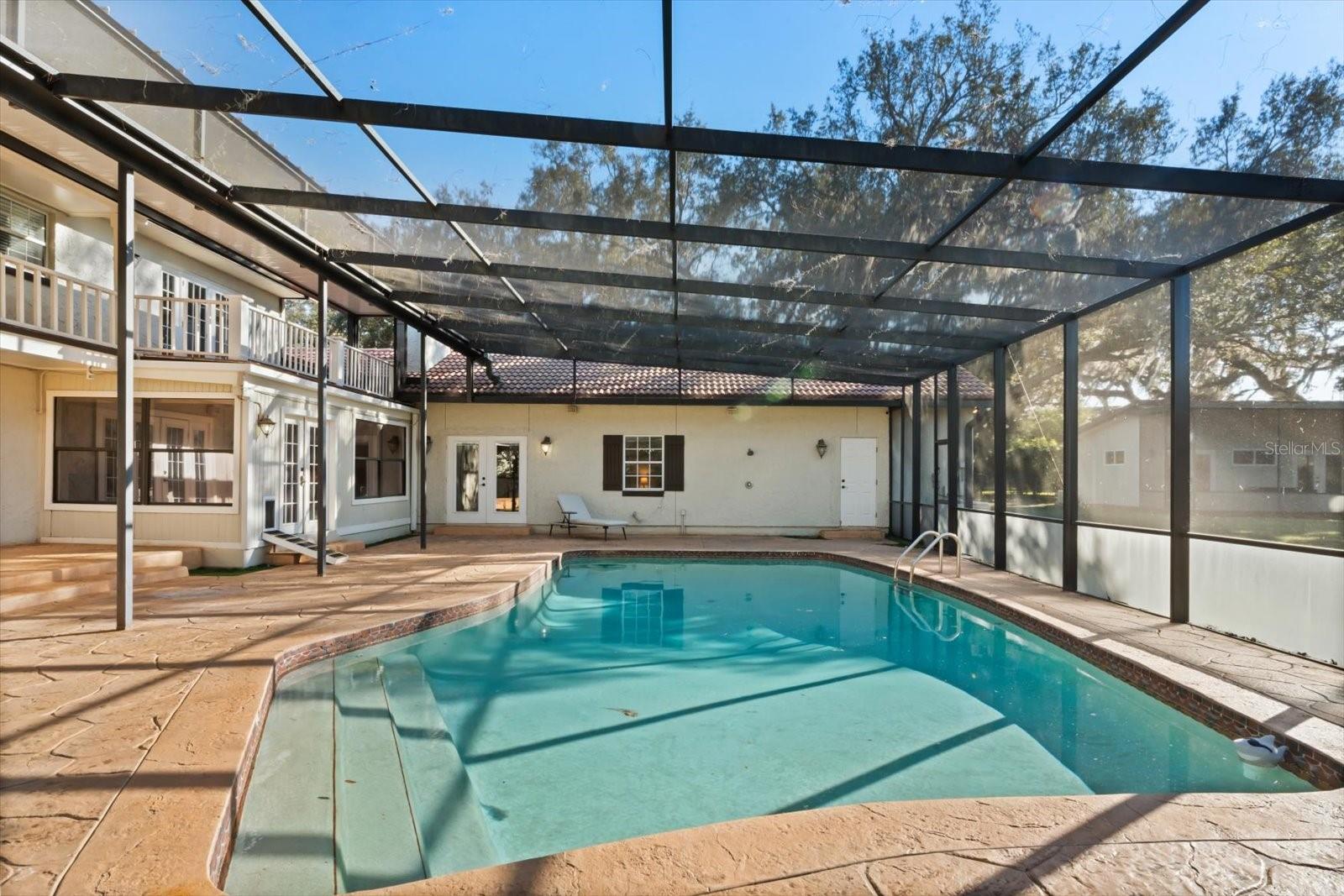 Image 33 of 53 For 501 Sweetwater Club Circle