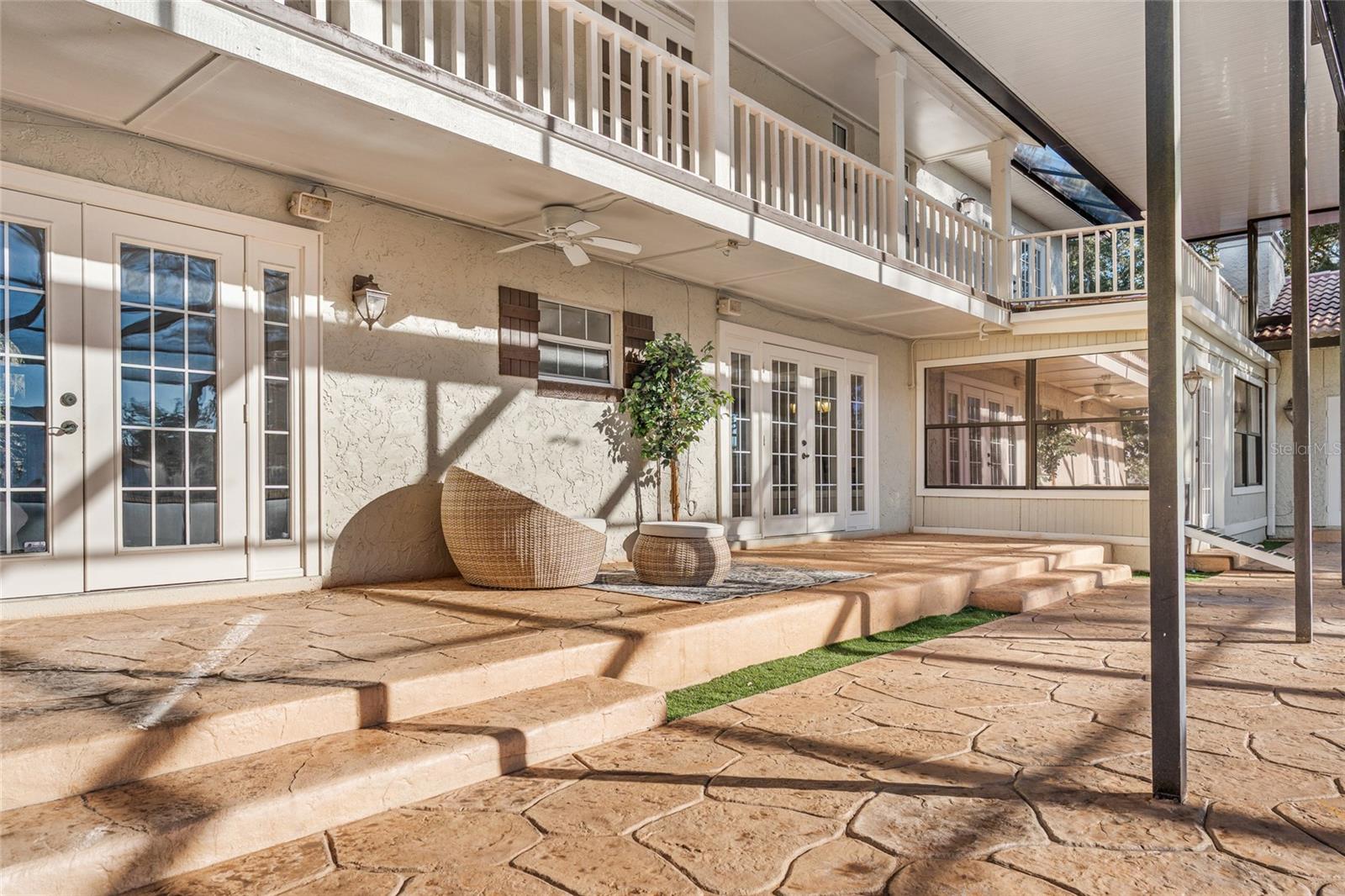 Image 34 of 53 For 501 Sweetwater Club Circle