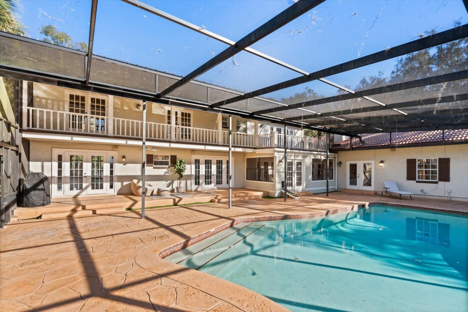 Image 41 of 53 For 501 Sweetwater Club Circle