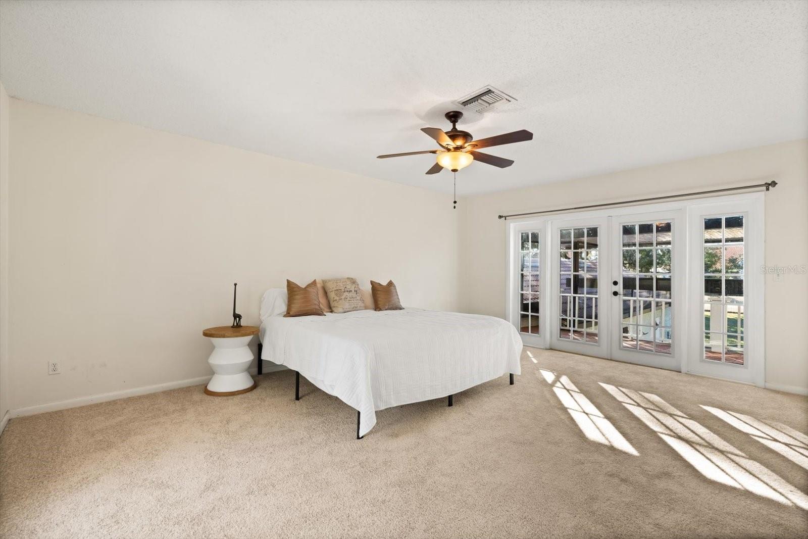 Image 47 of 53 For 501 Sweetwater Club Circle