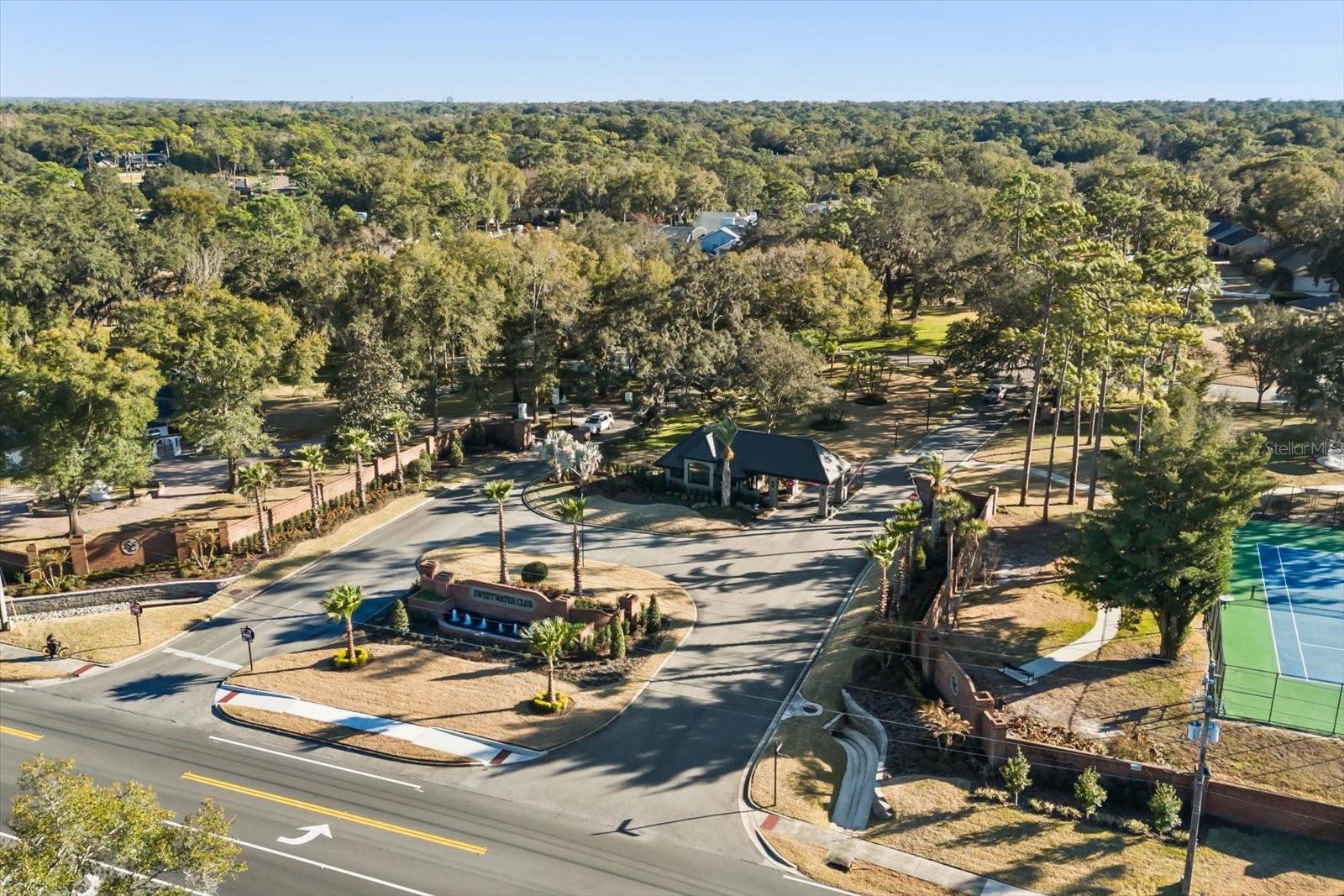 Image 49 of 53 For 501 Sweetwater Club Circle