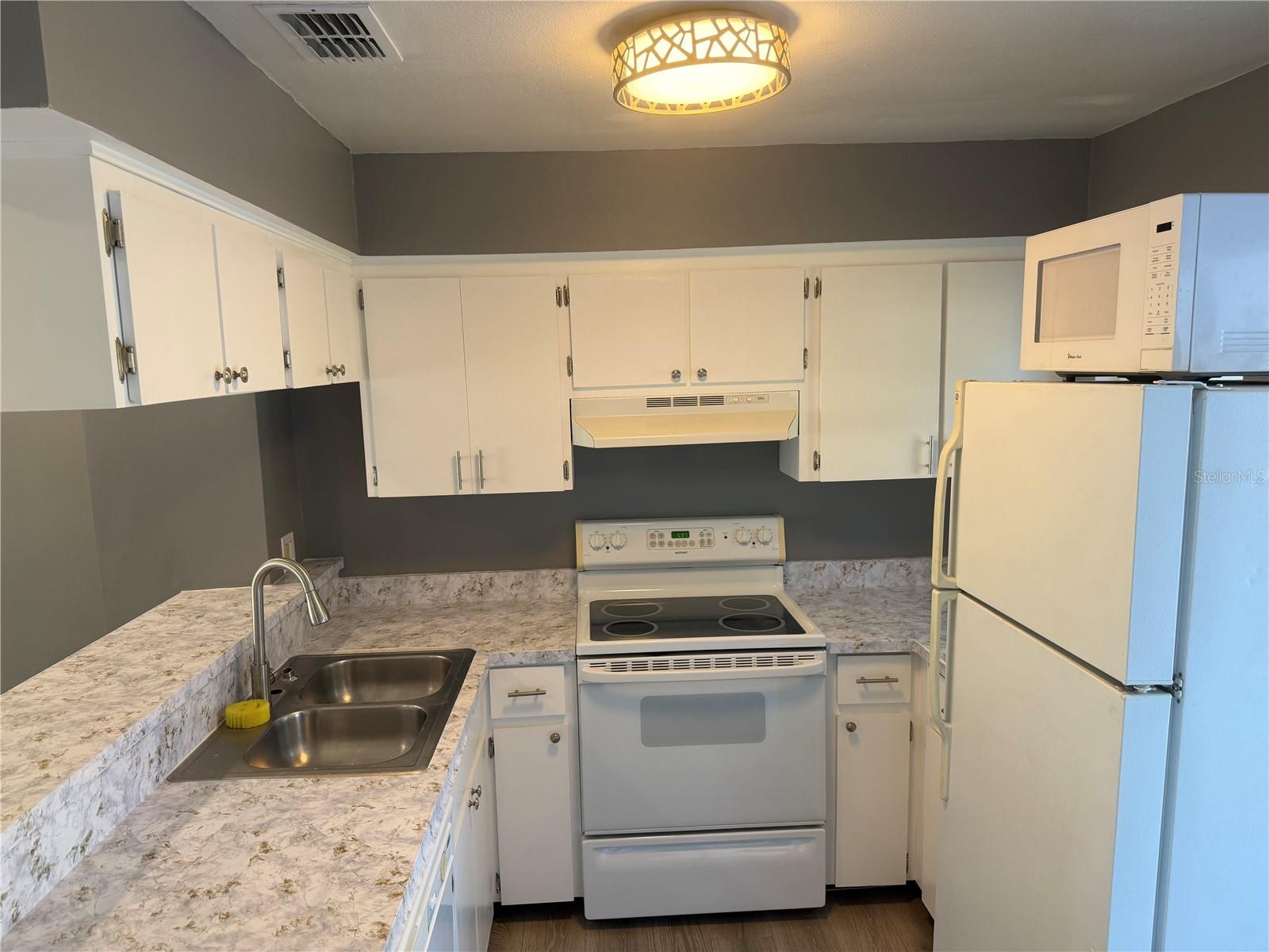 Image 4 of 19 For 6650 121st Avenue 6