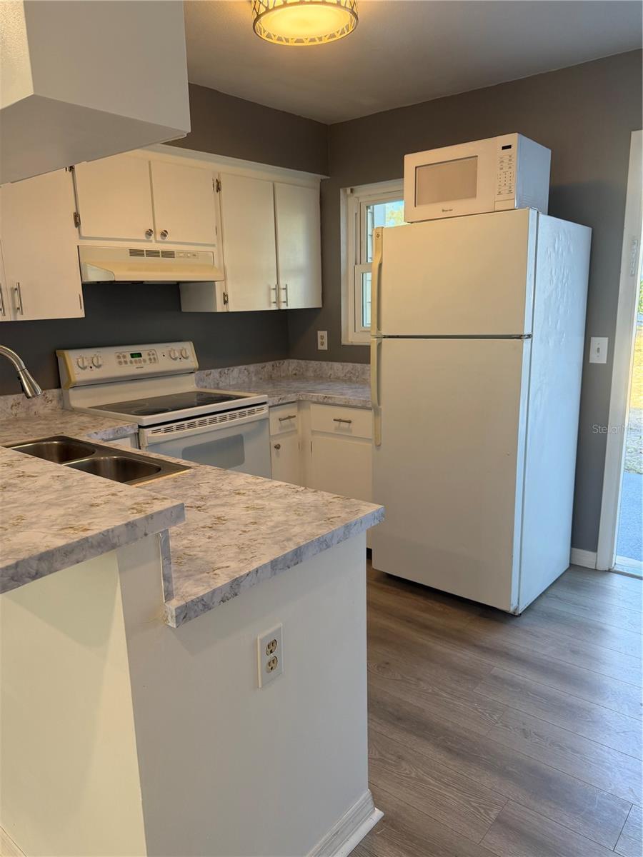 Image 5 of 19 For 6650 121st Avenue 6