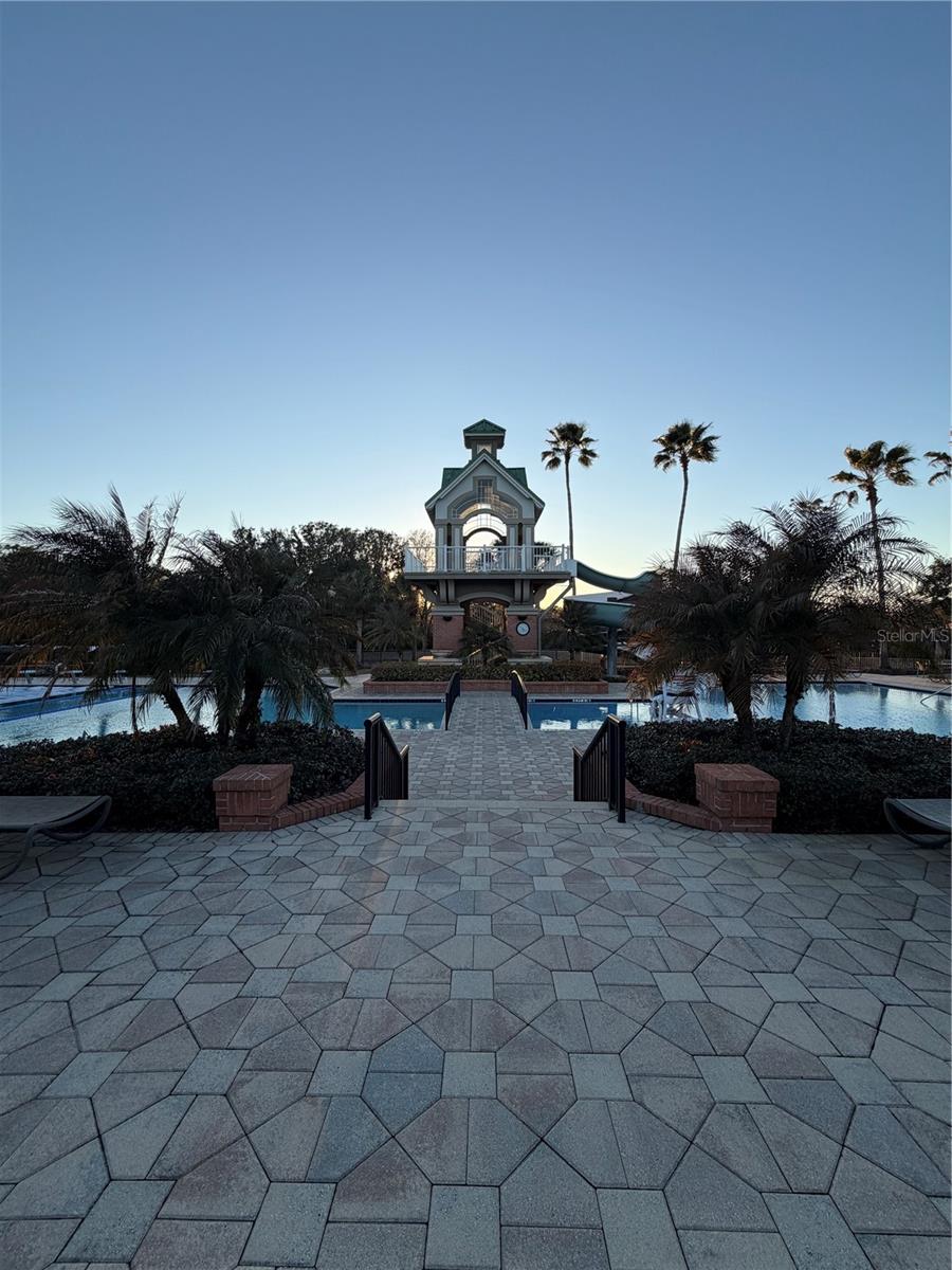 Listing photo id 2 for 8507 Berch Hallow Court