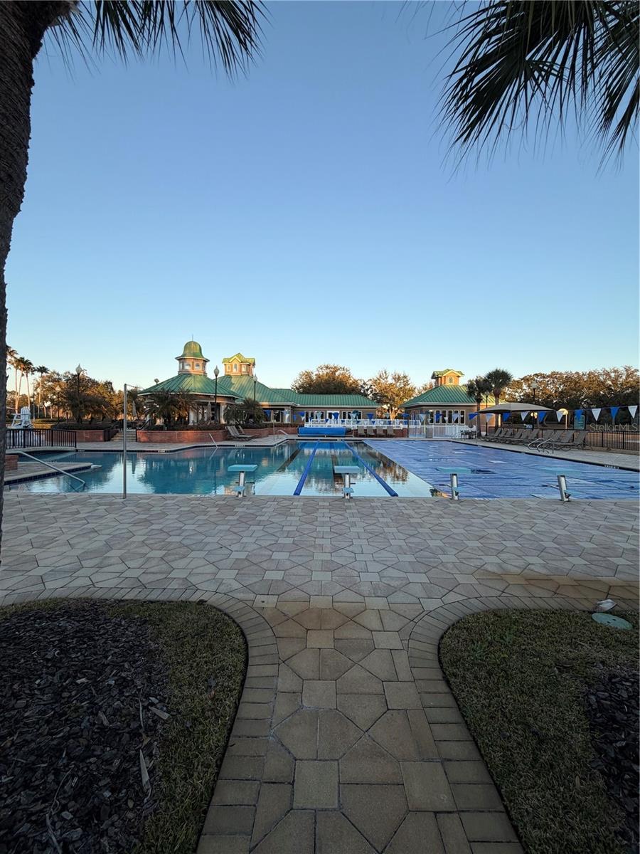 Listing photo id 6 for 8507 Berch Hallow Court