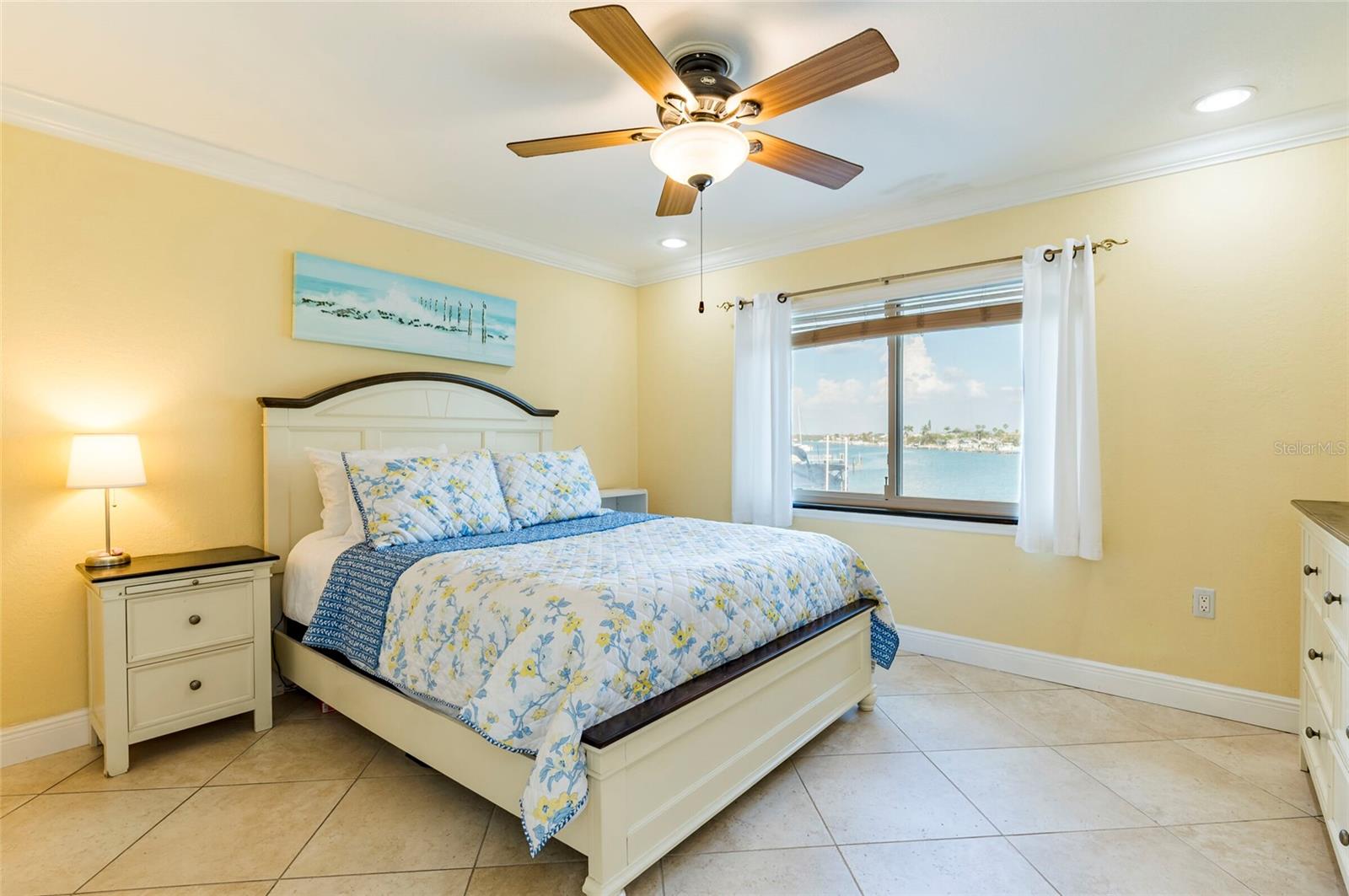 Image 14 of 31 For 11605 3rd Street E 207