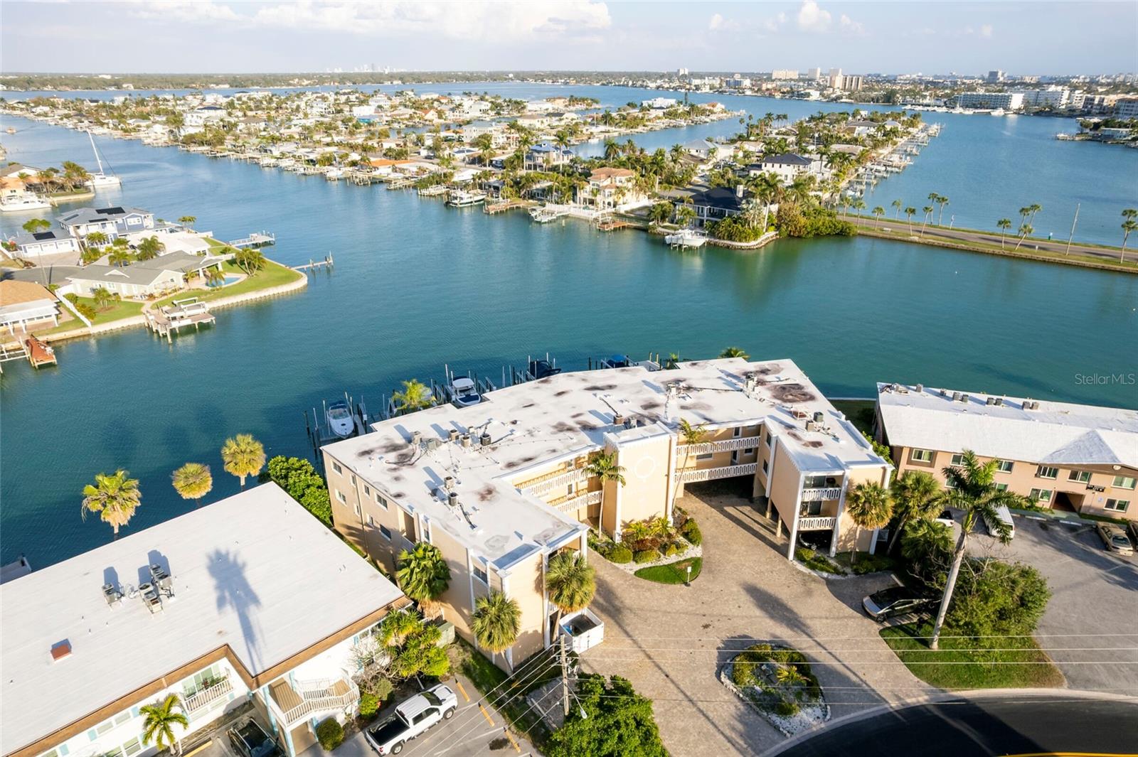 Image 28 of 31 For 11605 3rd Street E 207