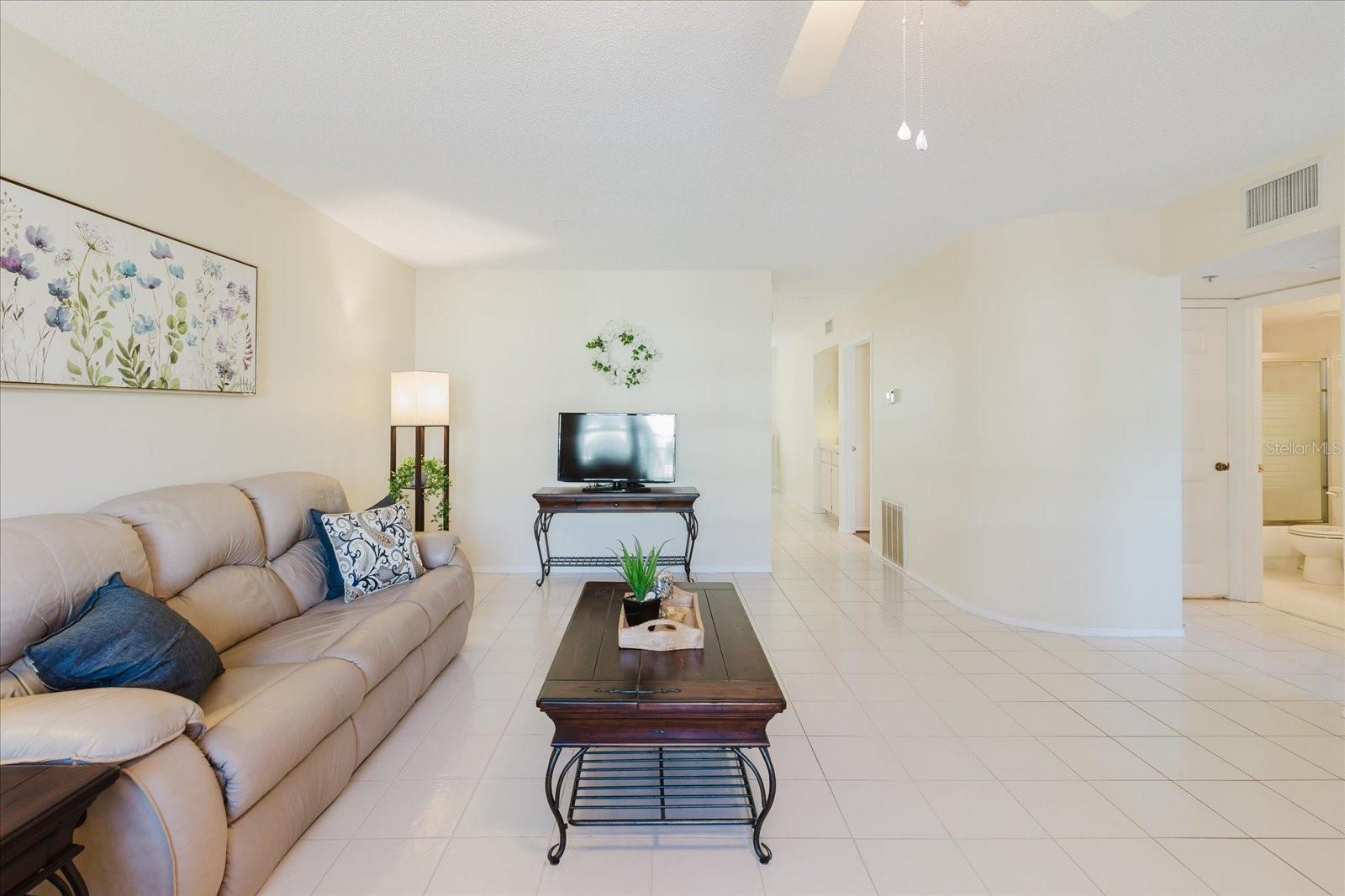 Image 12 of 75 For 2209 Utopian Drive E 207