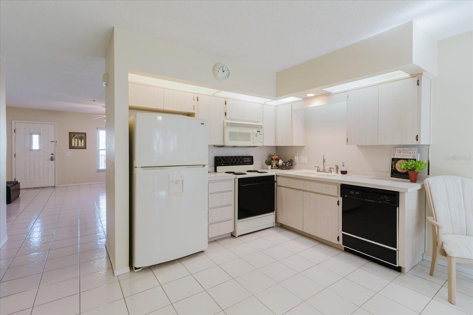 Image 17 of 75 For 2209 Utopian Drive E 207