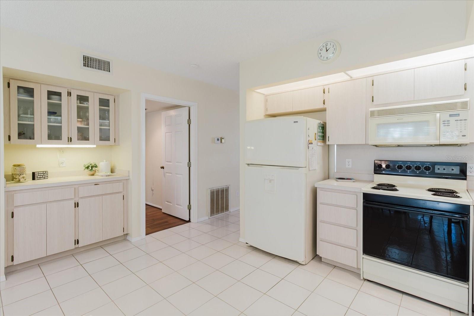 Image 19 of 75 For 2209 Utopian Drive E 207