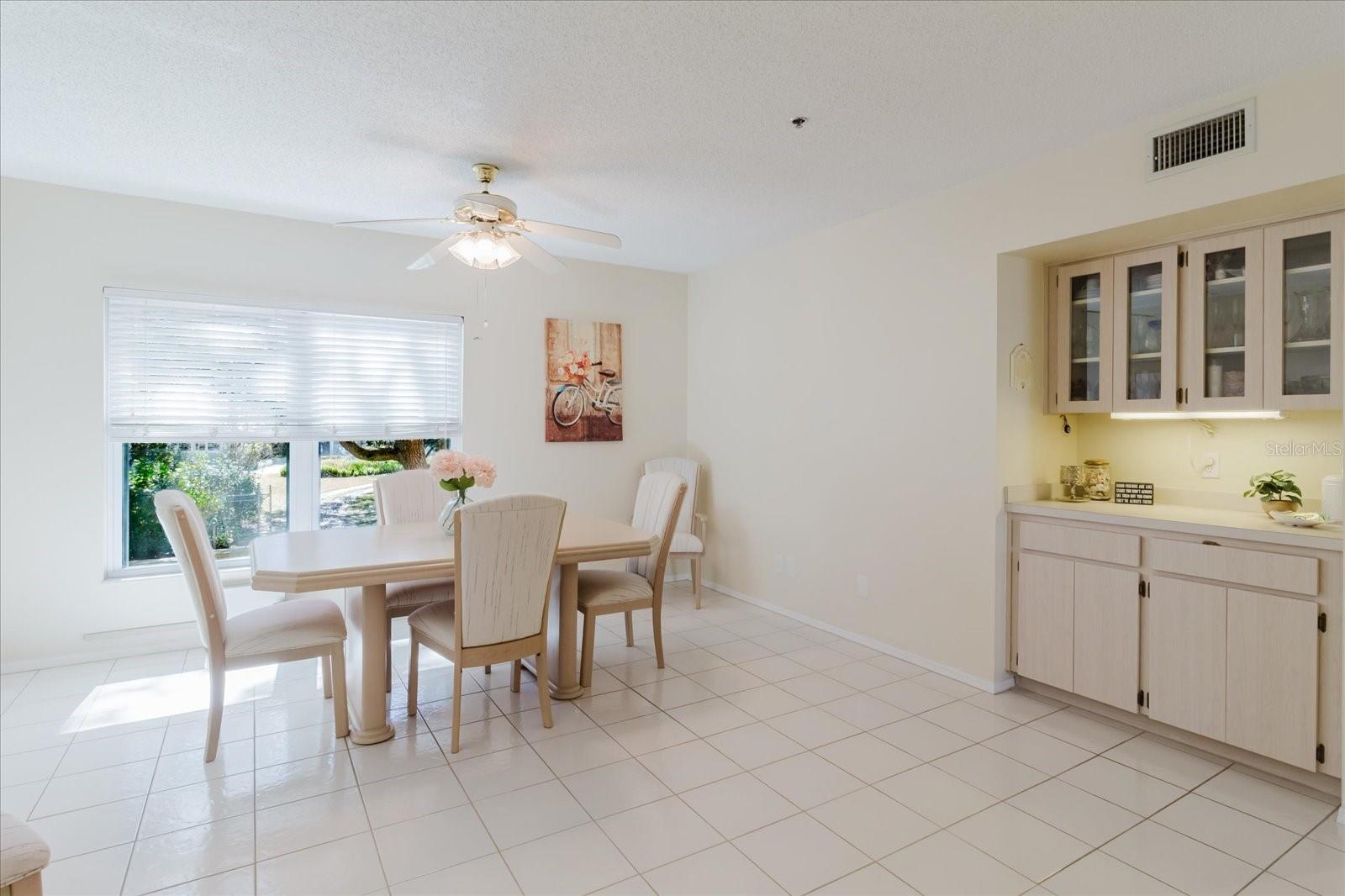 Image 20 of 75 For 2209 Utopian Drive E 207