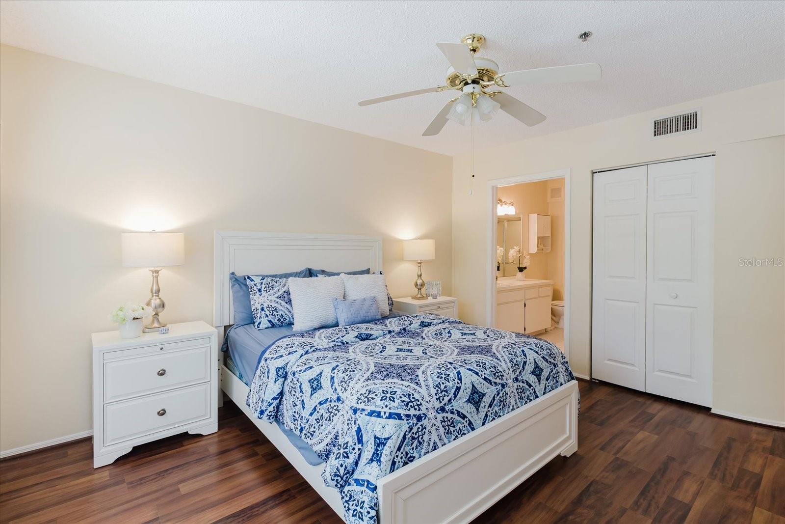 Image 27 of 75 For 2209 Utopian Drive E 207