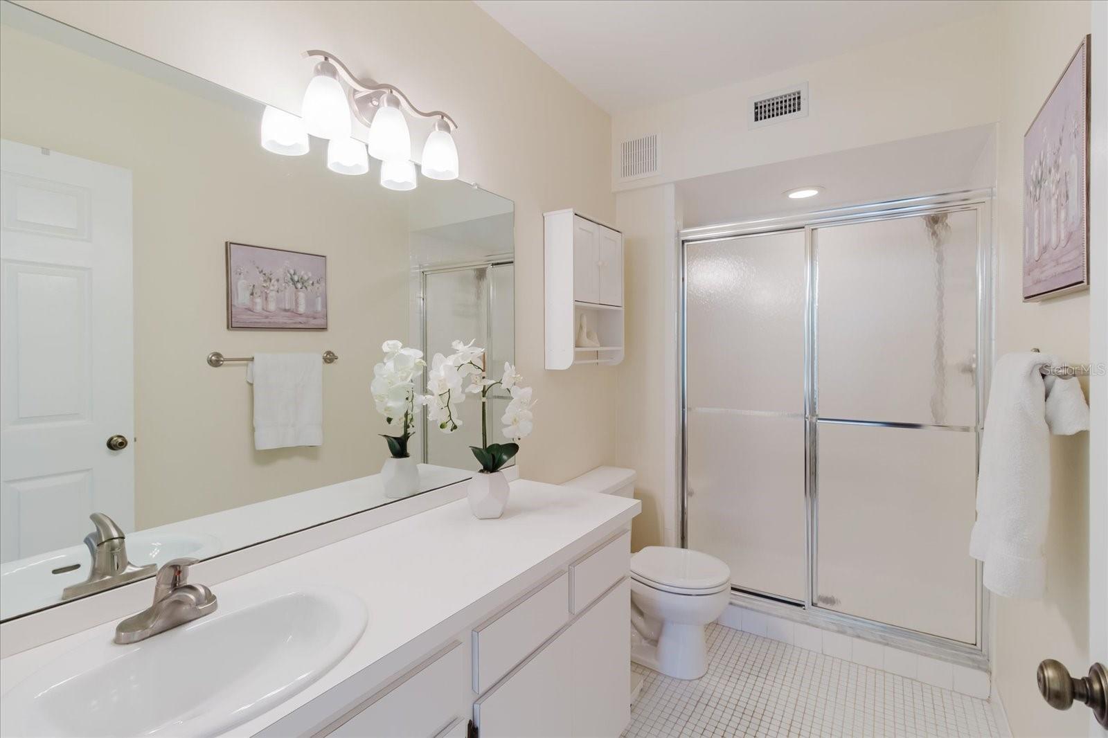 Image 32 of 75 For 2209 Utopian Drive E 207