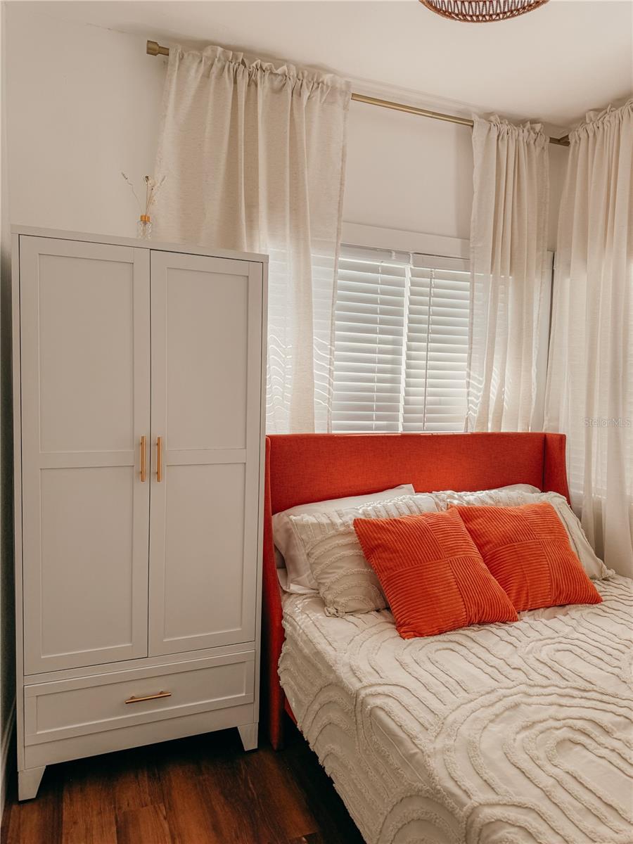 Image 25 of 30 For 107 4th Avenue