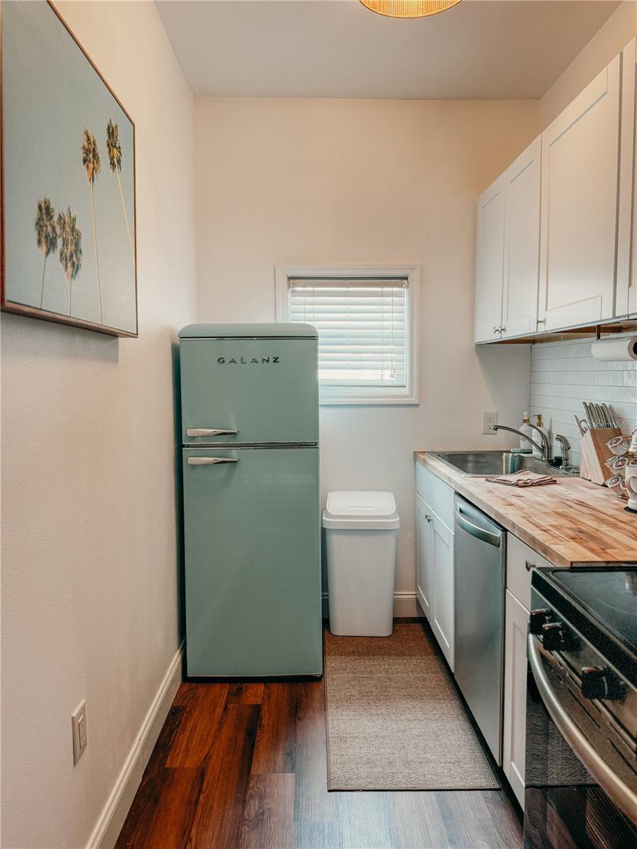 Image 27 of 30 For 107 4th Avenue