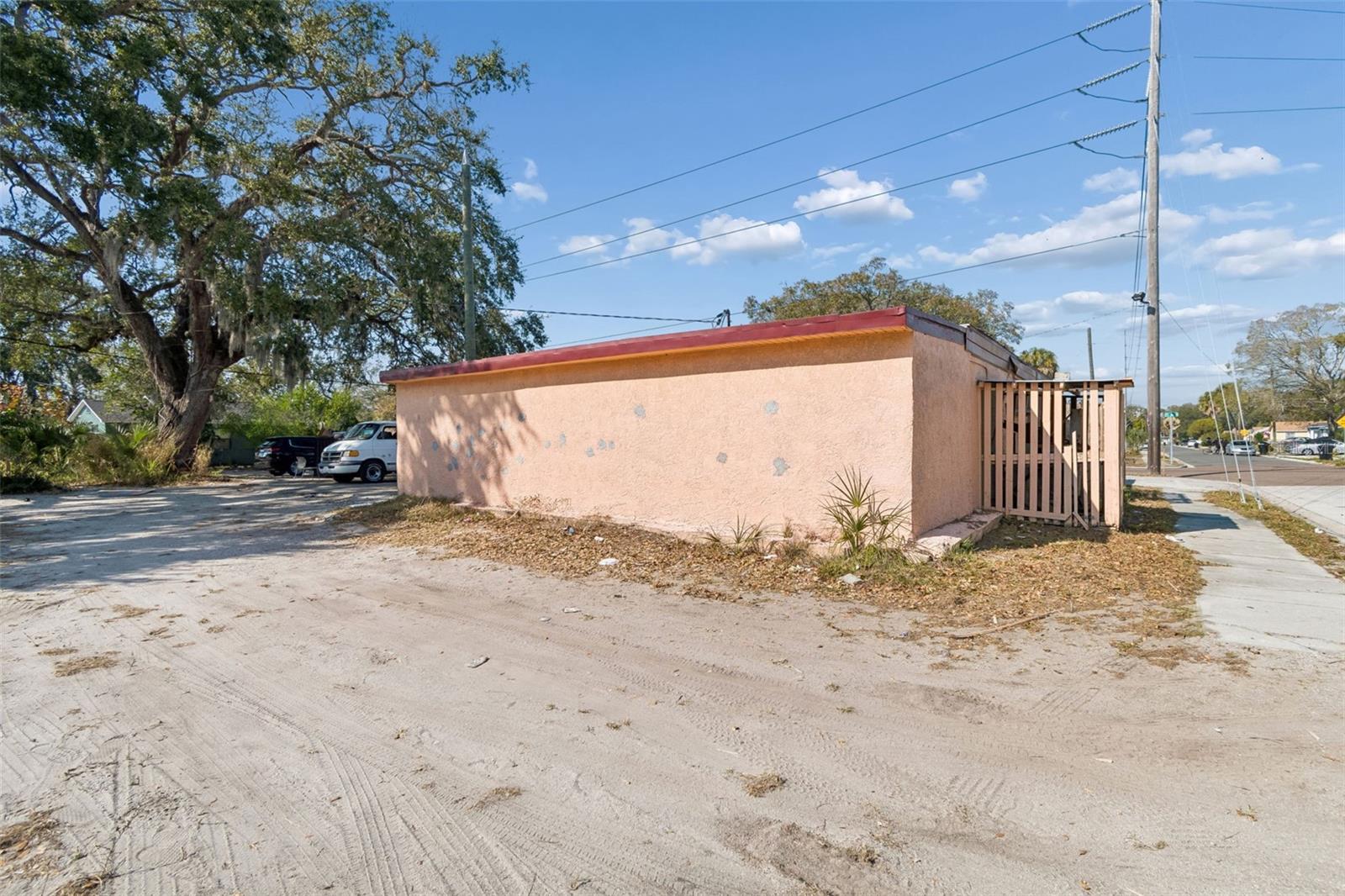 Image 12 of 22 For 1664 15th Avenue S