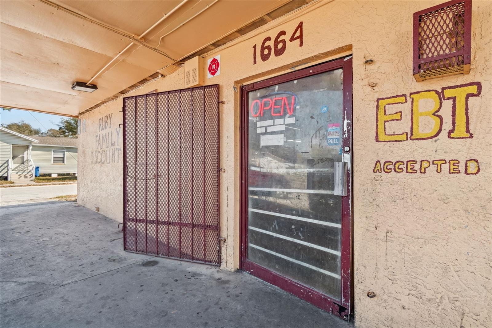 Image 2 of 22 For 1664 15th Avenue S