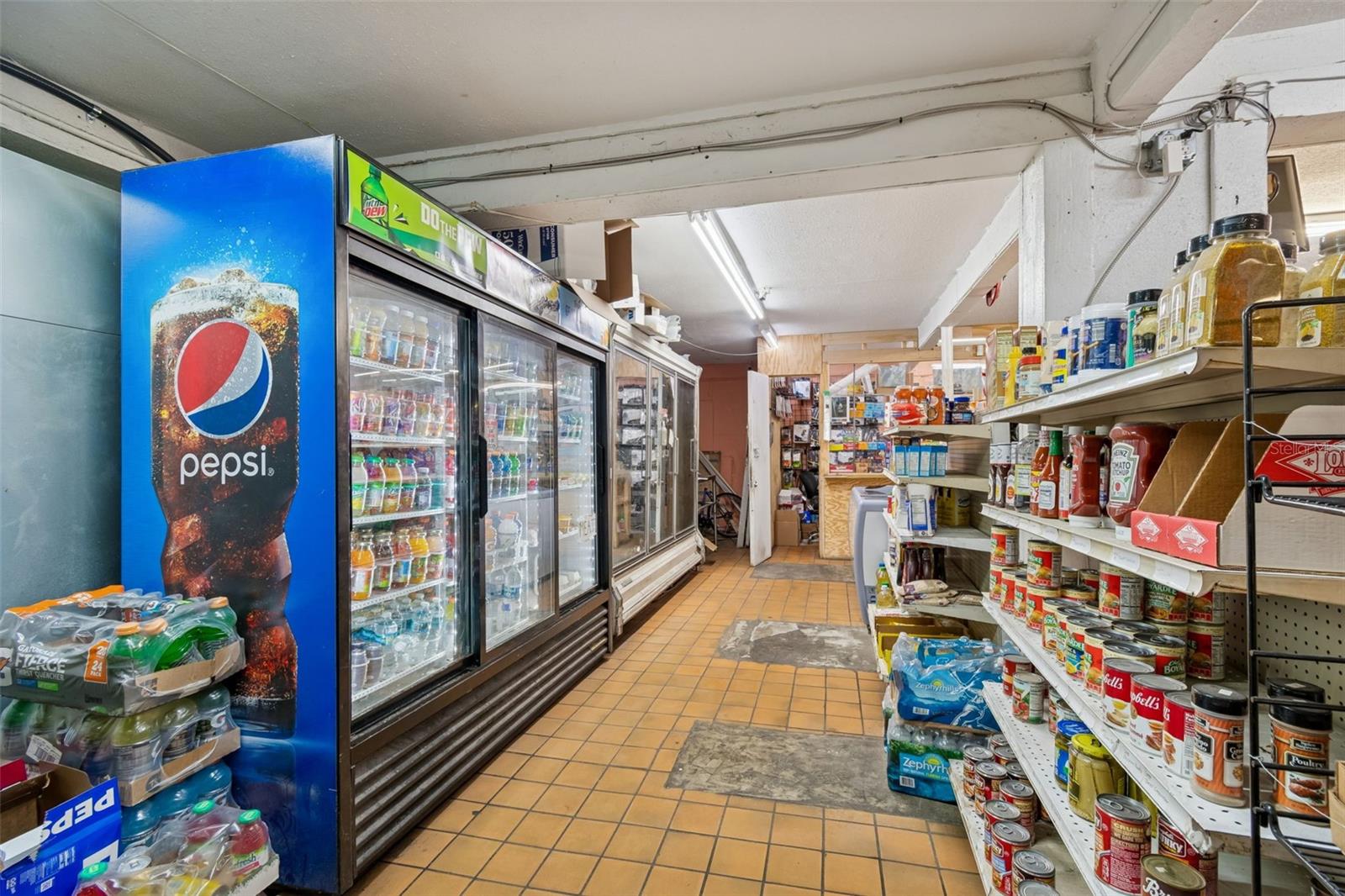 Image 5 of 22 For 1664 15th Avenue S