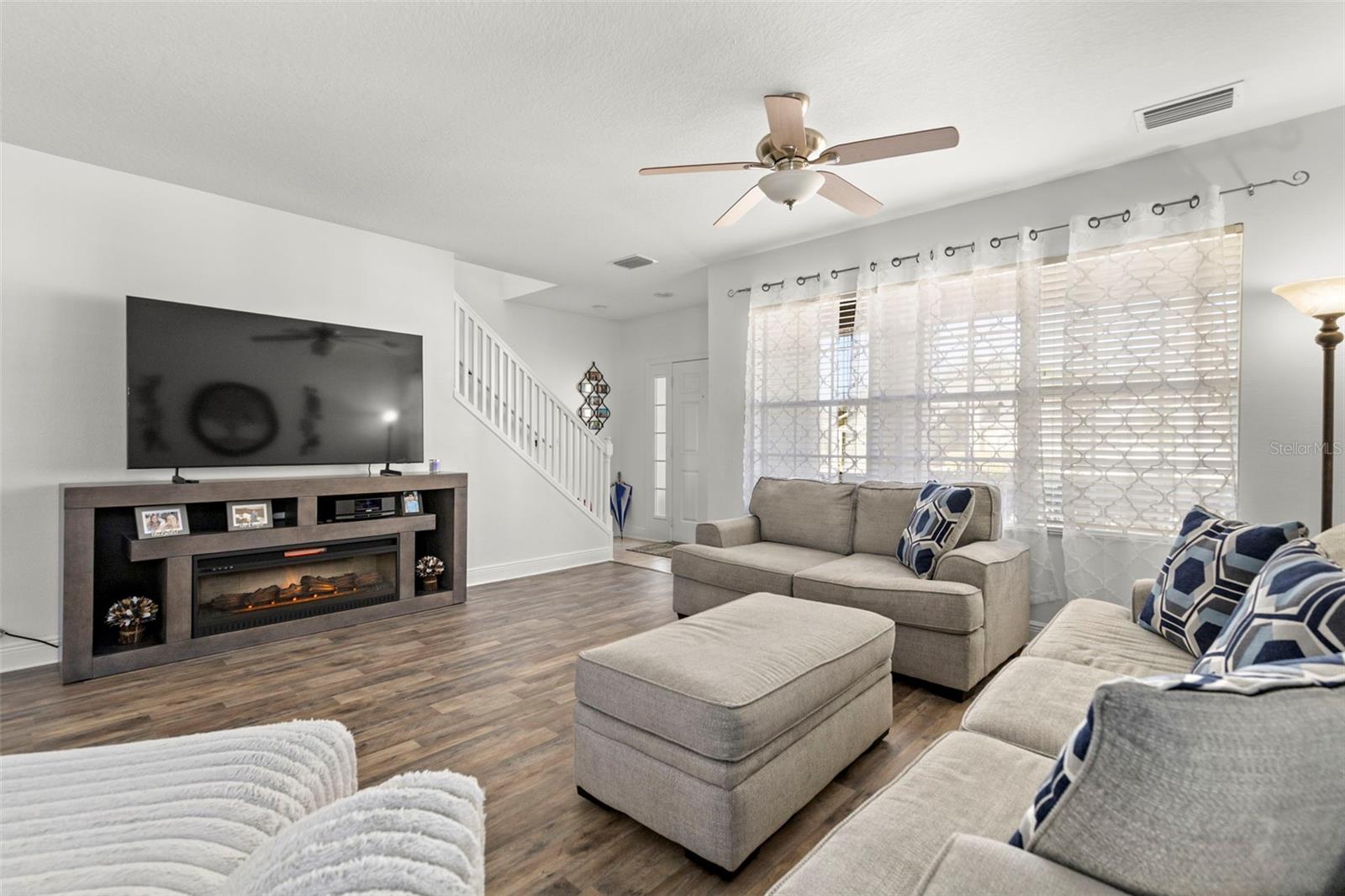 Image 8 of 35 For 17320 Blooming Fields Drive