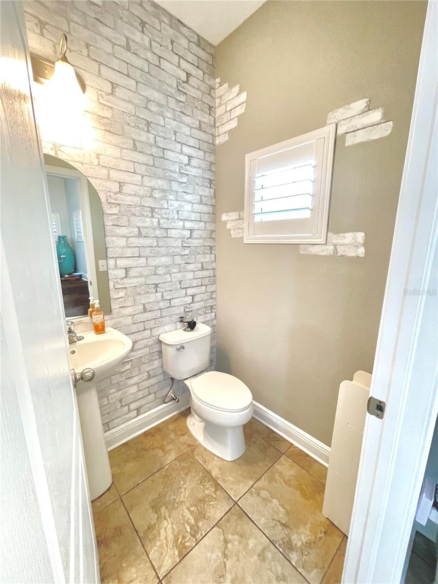 Image 15 of 67 For 2602 Nassau Street