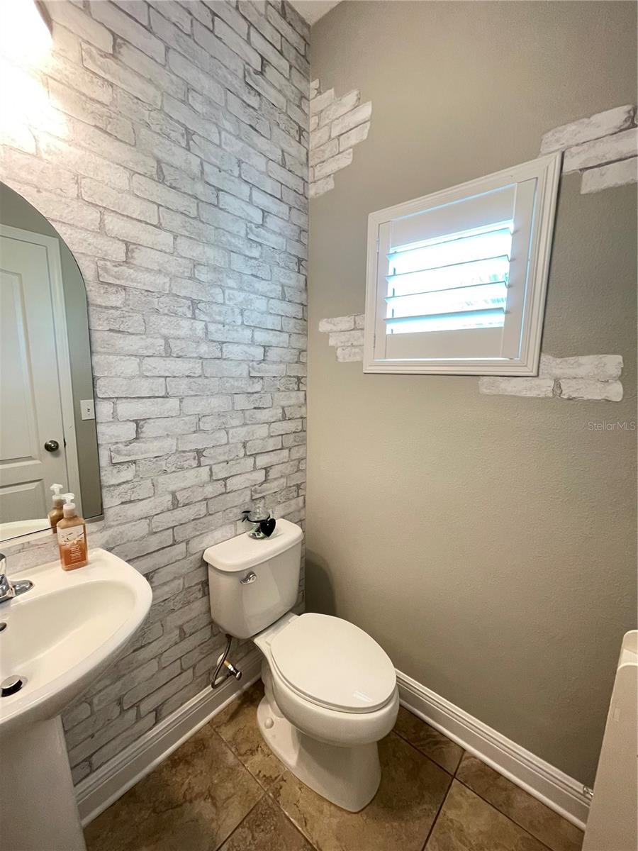 Image 16 of 67 For 2602 Nassau Street