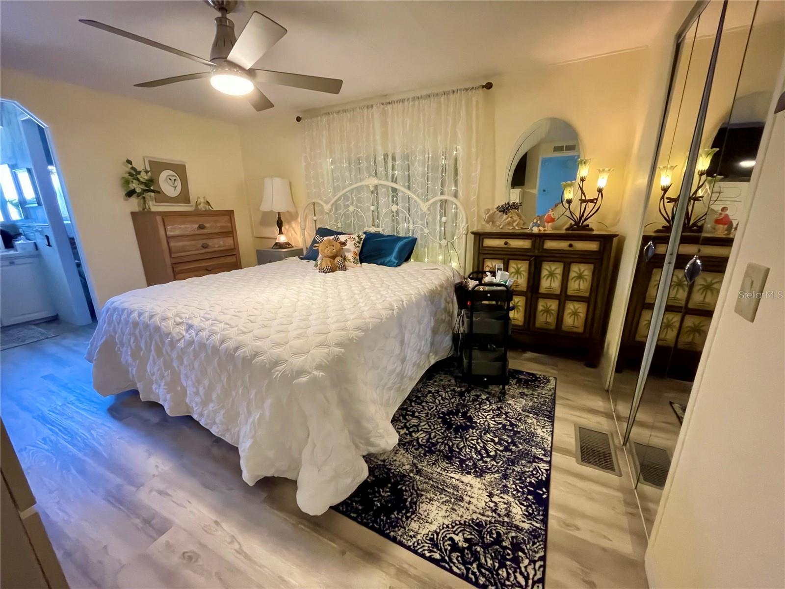 Image 11 of 31 For 105 Pinebark Drive