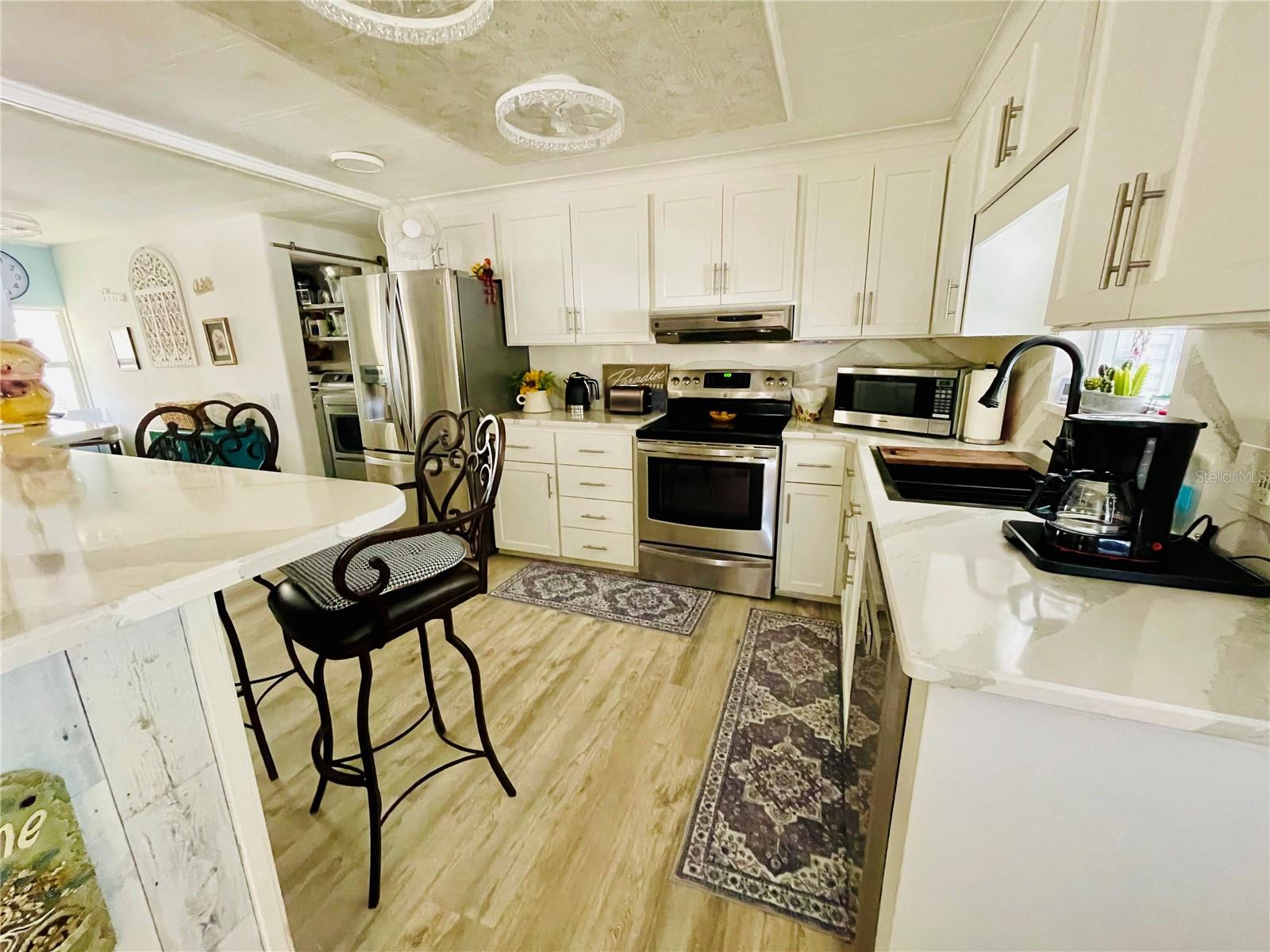 Image 3 of 31 For 105 Pinebark Drive