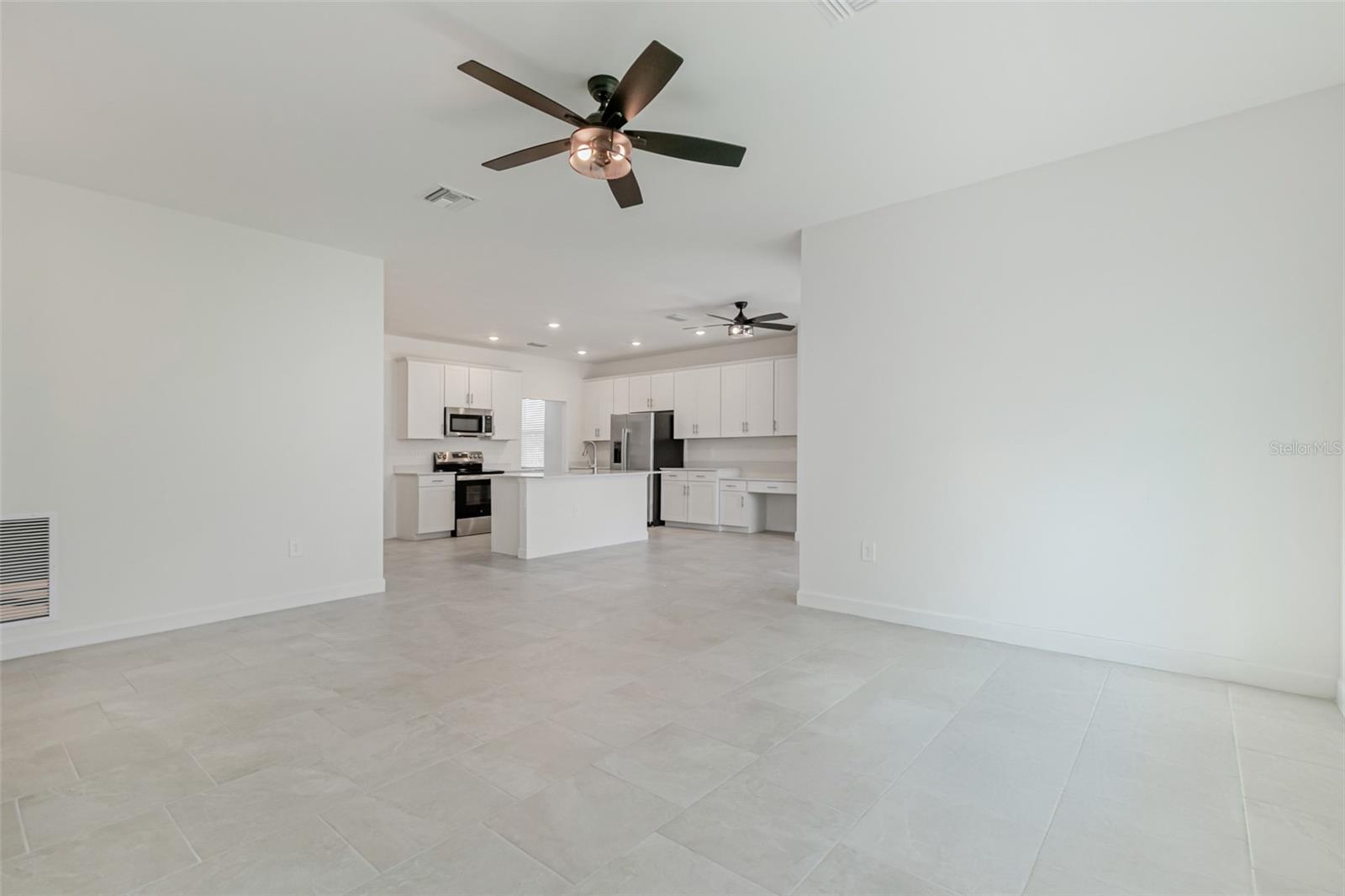 Image 10 of 53 For 17777 Saddleback Loop