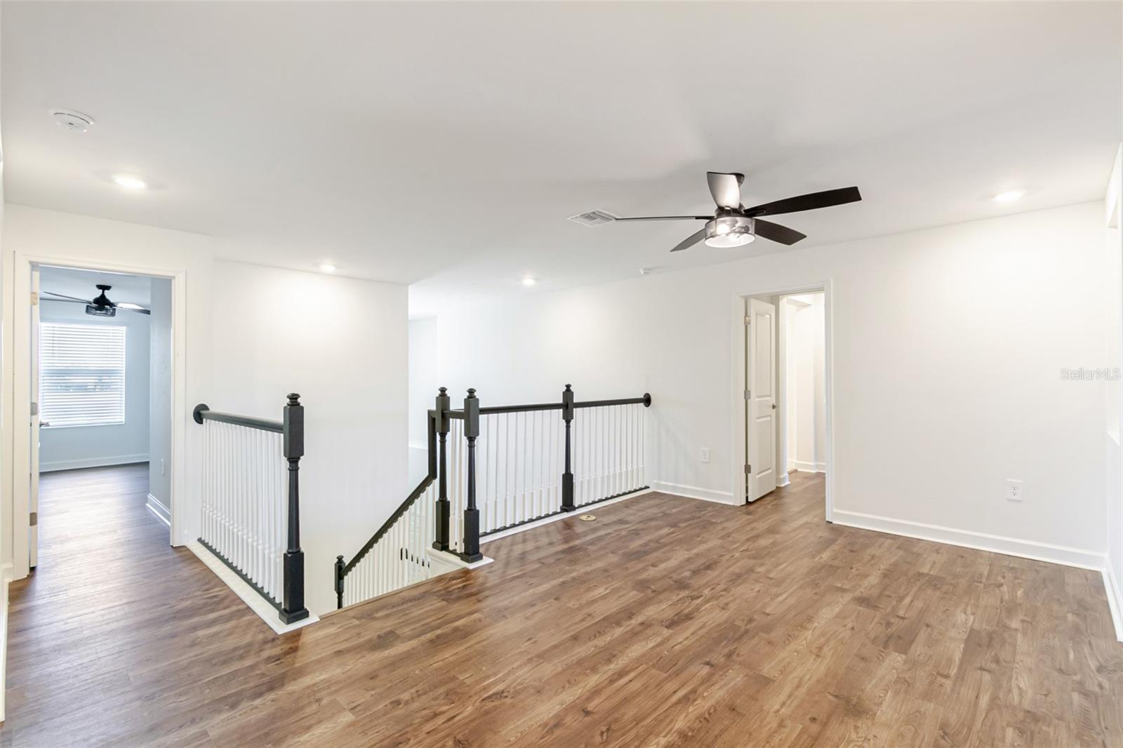 Image 13 of 53 For 17777 Saddleback Loop