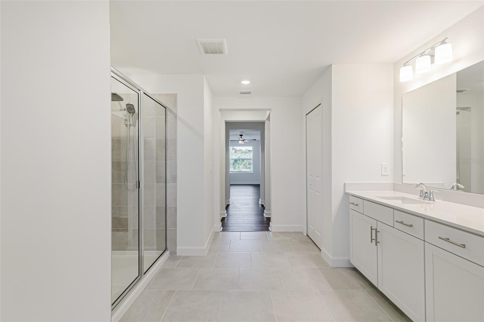 Image 15 of 53 For 17777 Saddleback Loop