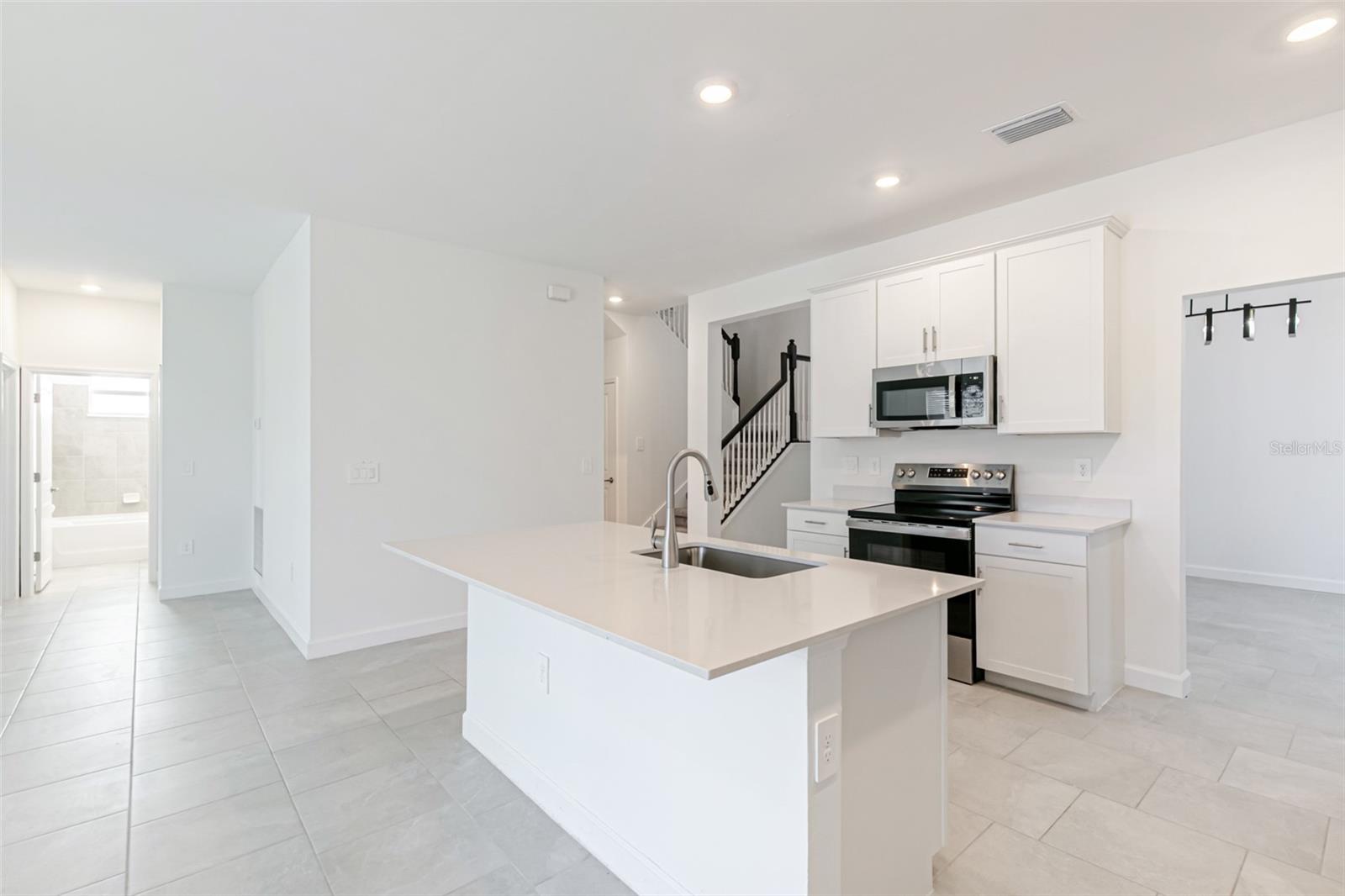 Image 34 of 53 For 17777 Saddleback Loop