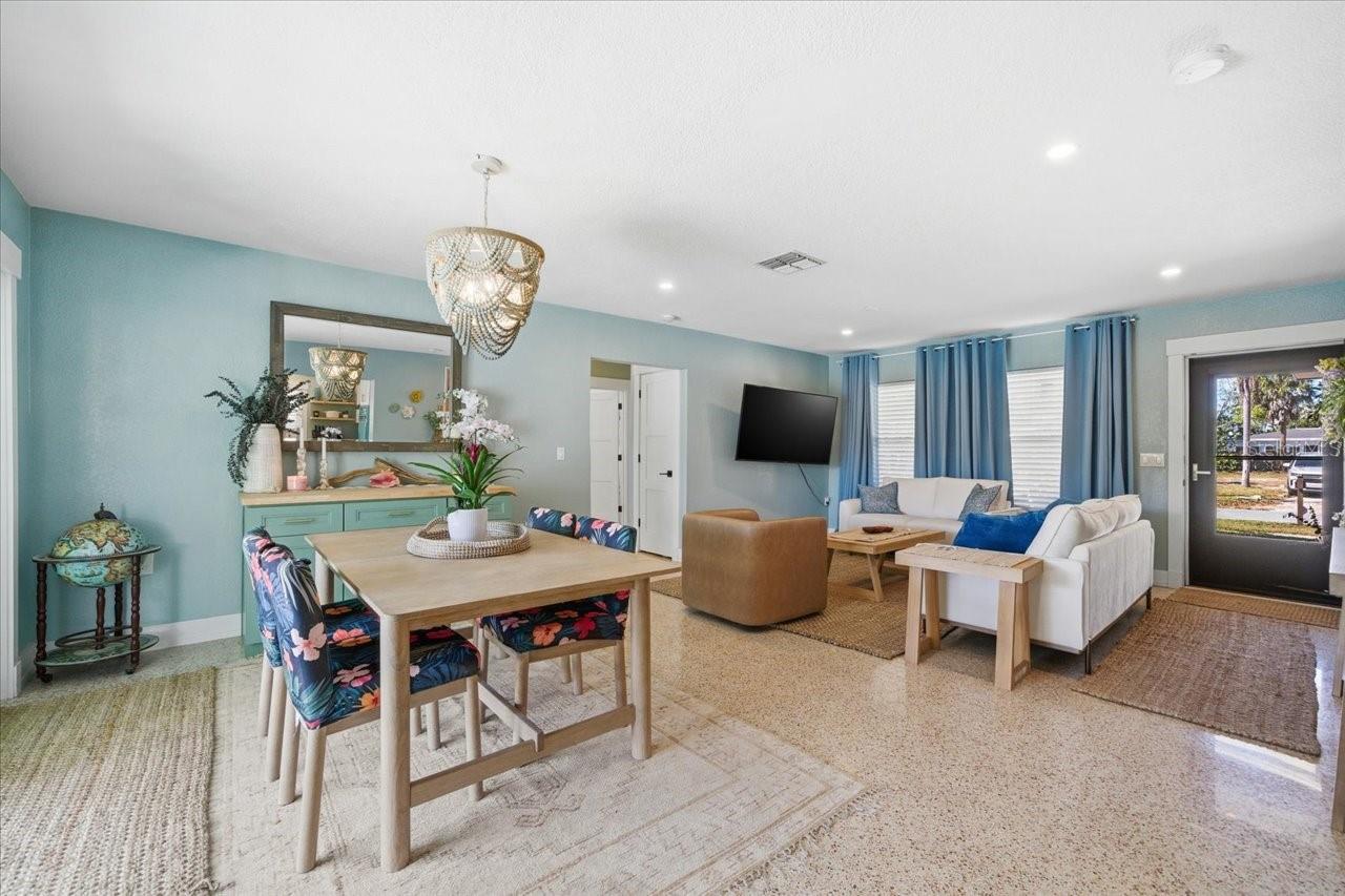 Image 12 of 75 For 937 Bruce Avenue