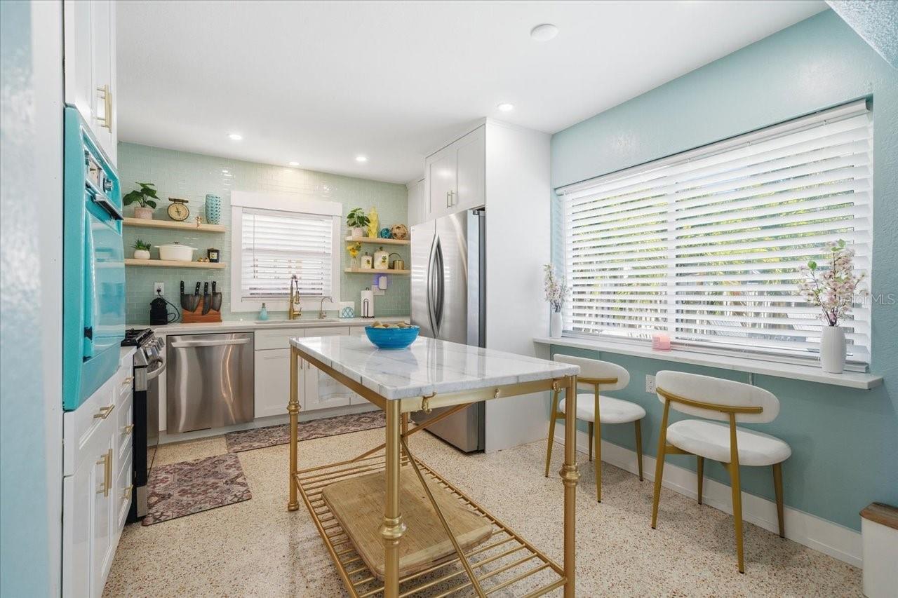 Image 17 of 75 For 937 Bruce Avenue