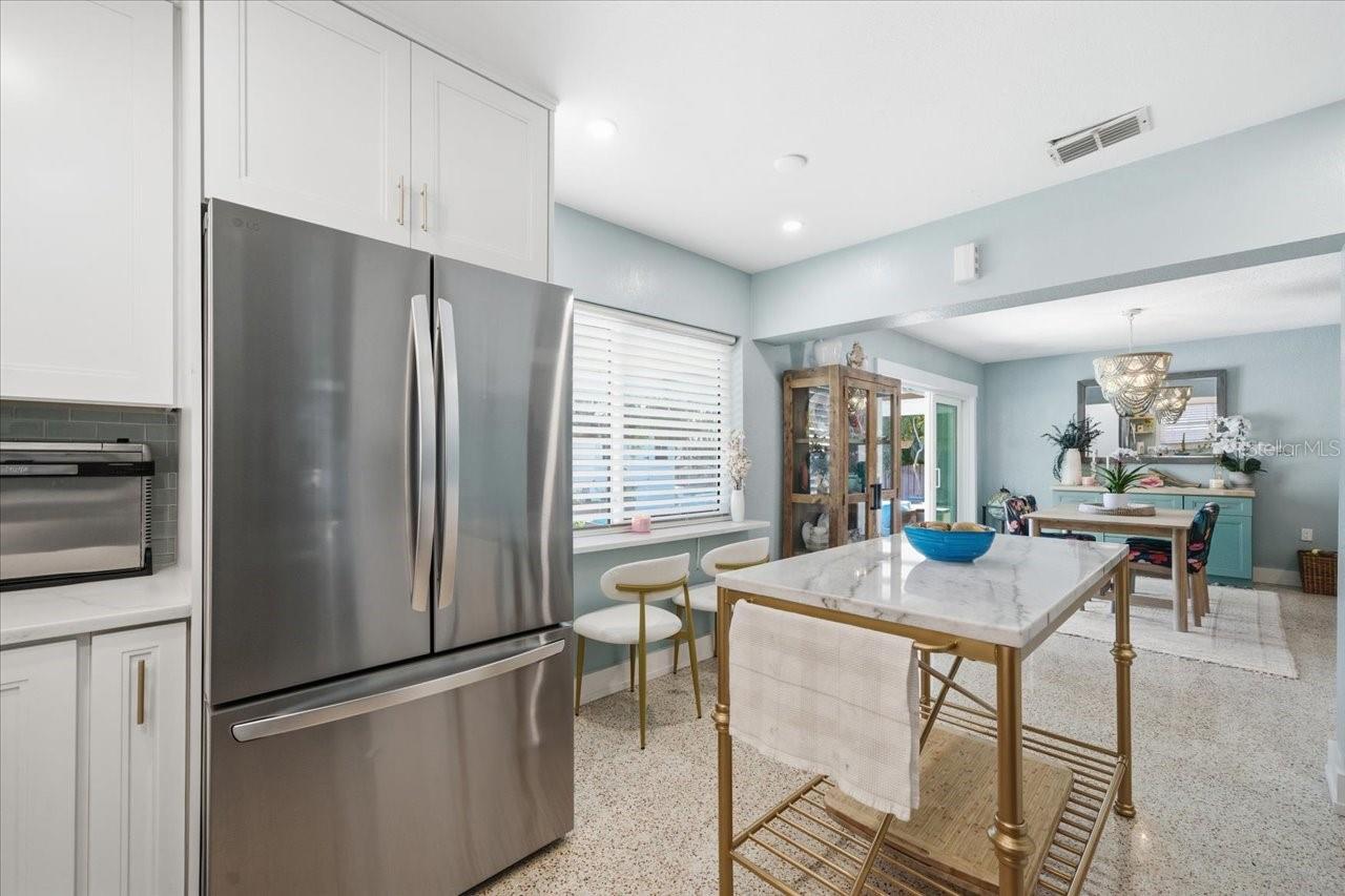 Image 22 of 75 For 937 Bruce Avenue