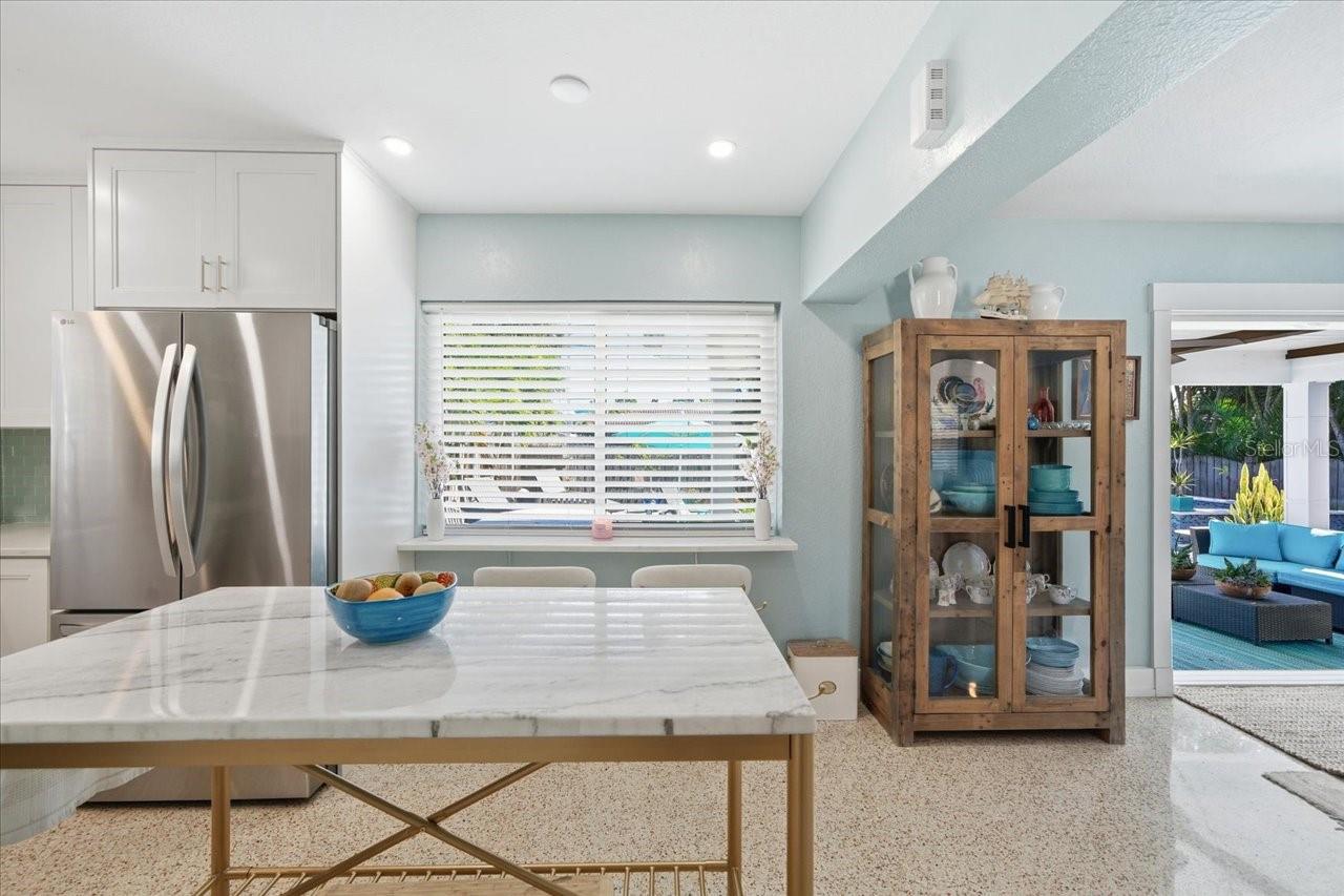 Image 24 of 75 For 937 Bruce Avenue