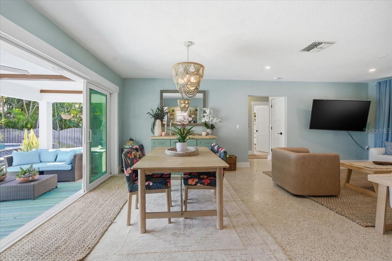 Image 26 of 75 For 937 Bruce Avenue