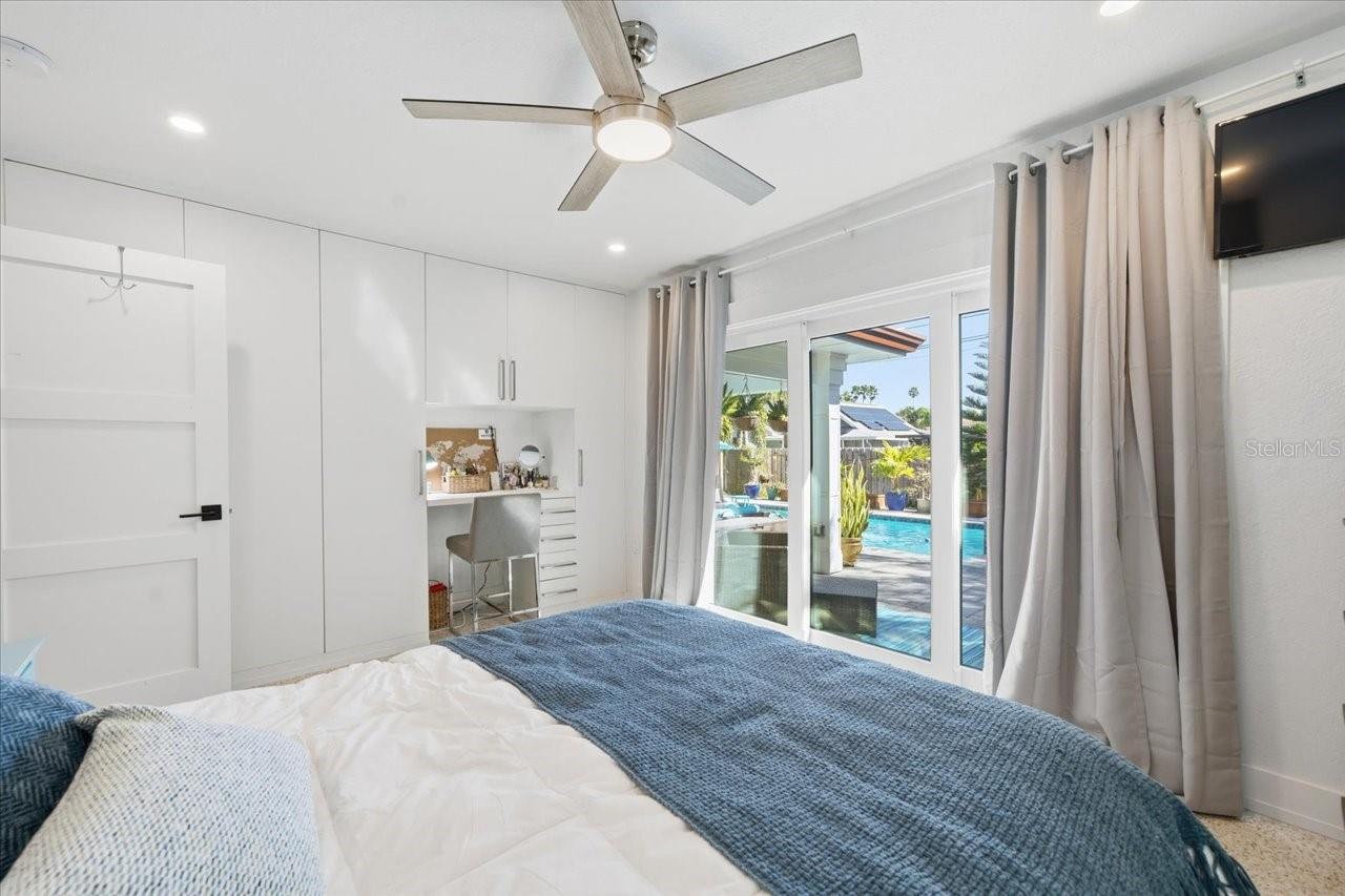 Image 32 of 75 For 937 Bruce Avenue