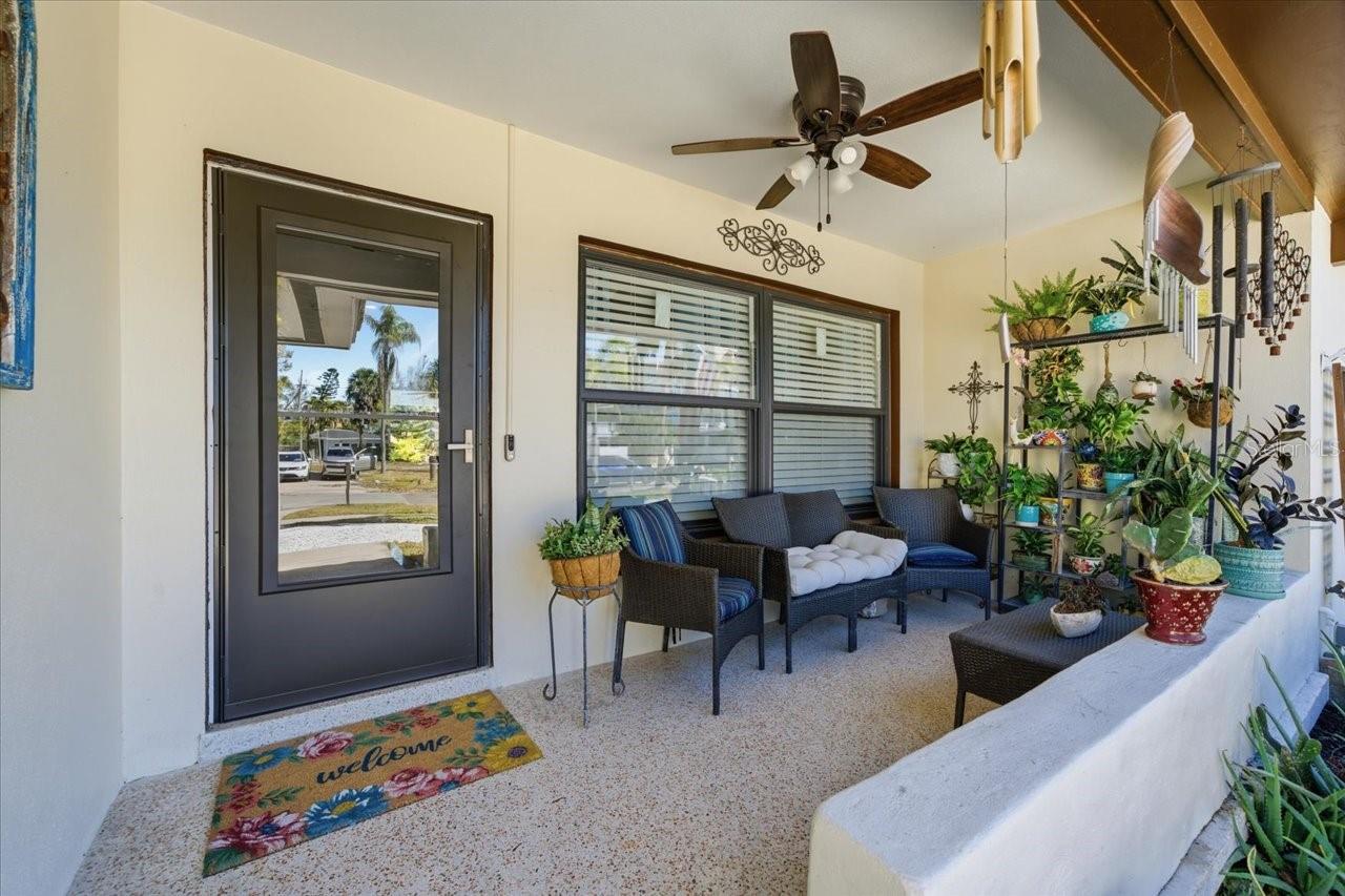 Image 4 of 75 For 937 Bruce Avenue