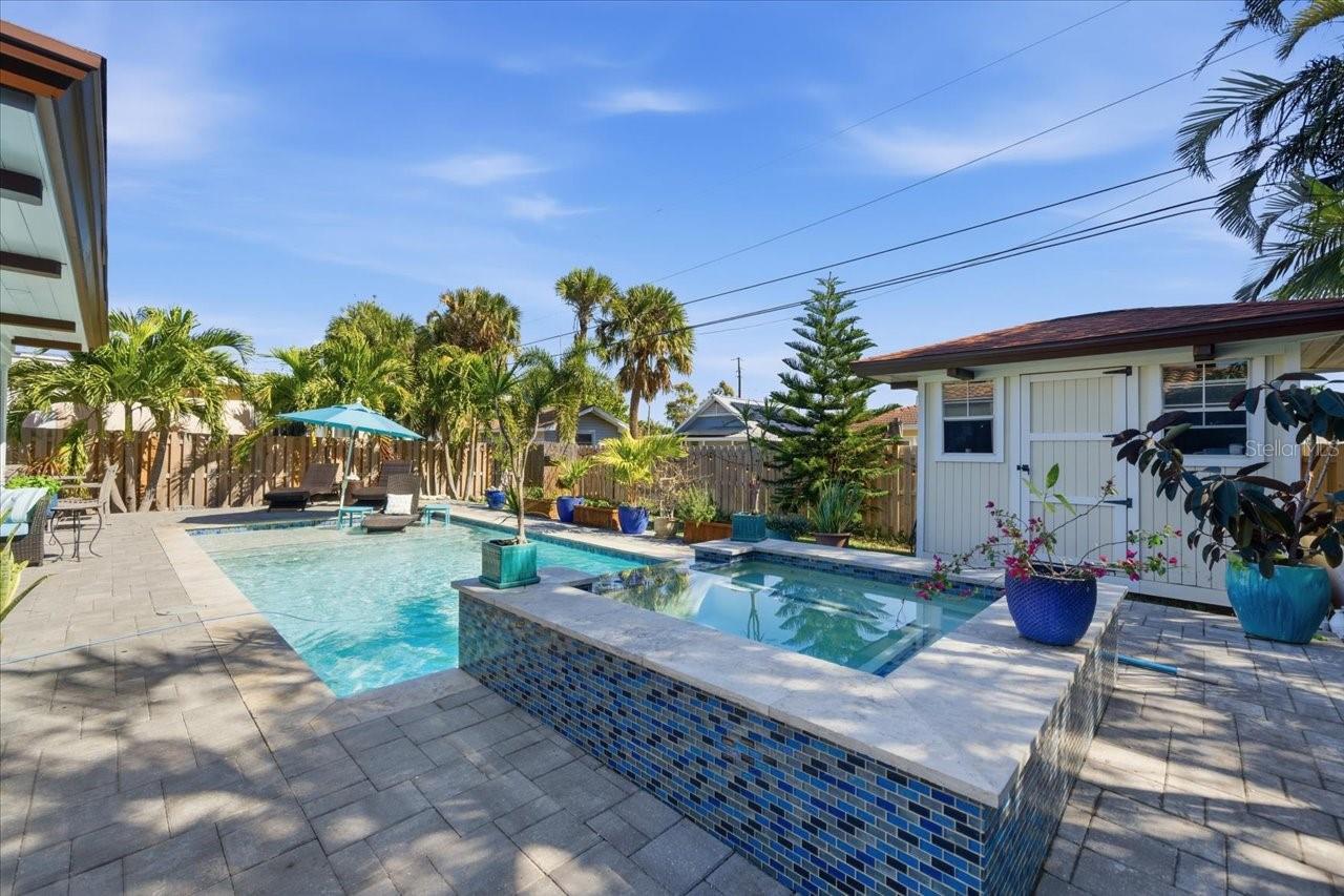 Image 49 of 75 For 937 Bruce Avenue