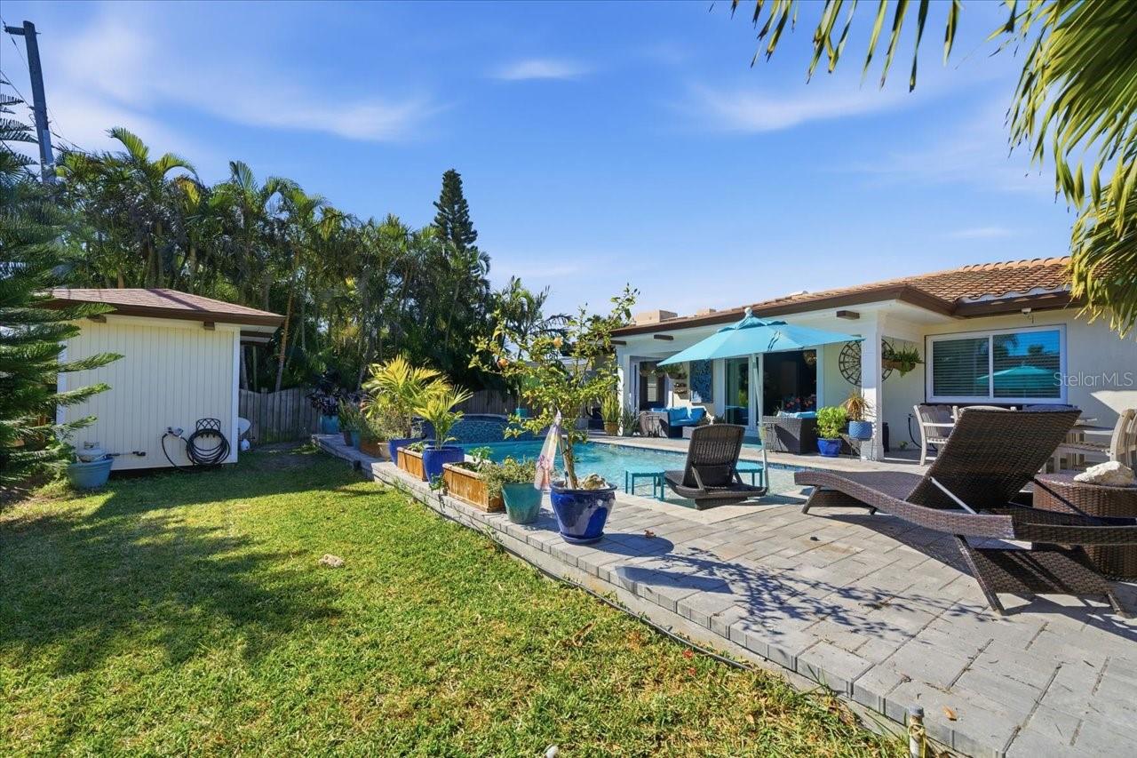 Image 58 of 75 For 937 Bruce Avenue