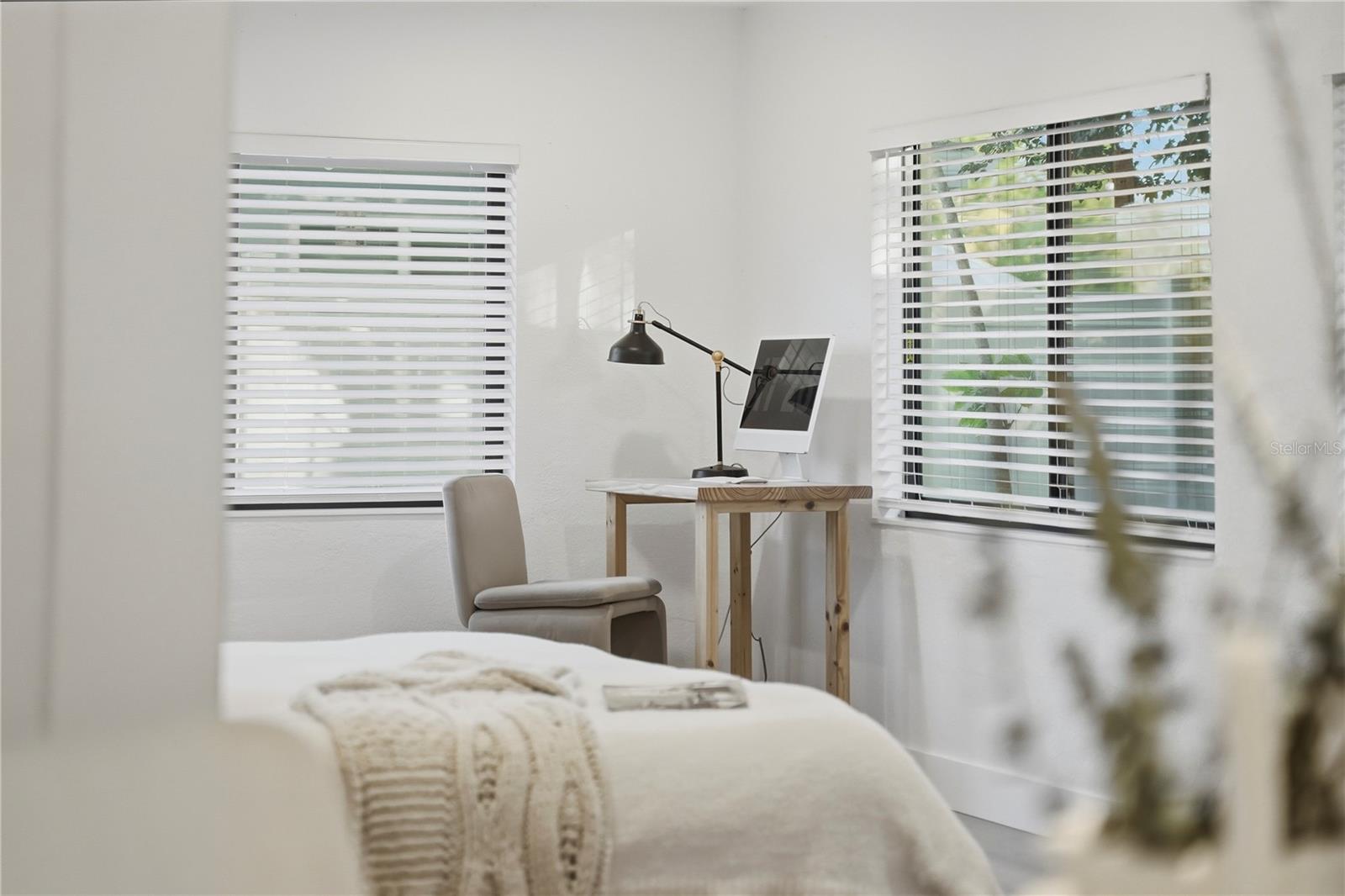 Listing photo id 31 for 2846 Pinellas Point Drive S