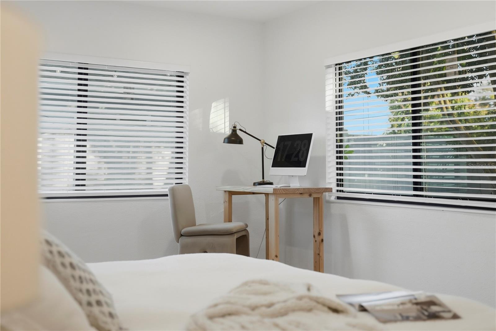 Listing photo id 32 for 2846 Pinellas Point Drive S