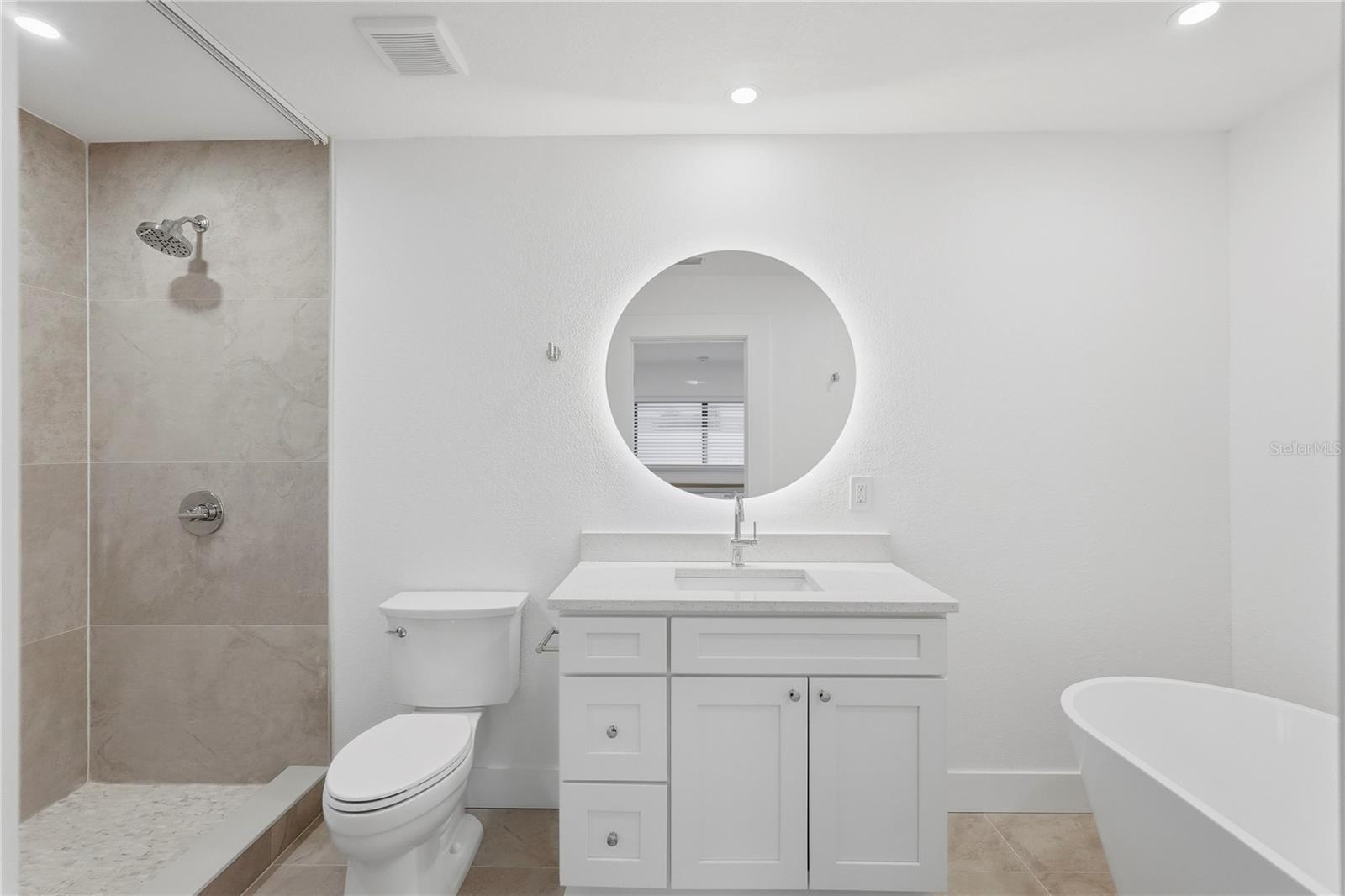 Listing photo id 43 for 2846 Pinellas Point Drive S