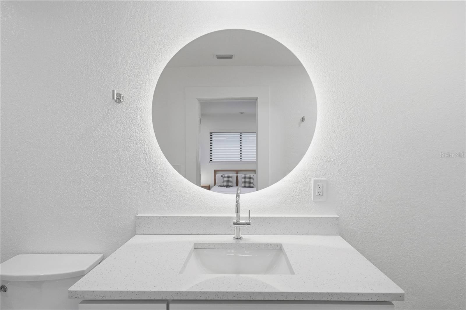 Listing photo id 44 for 2846 Pinellas Point Drive S