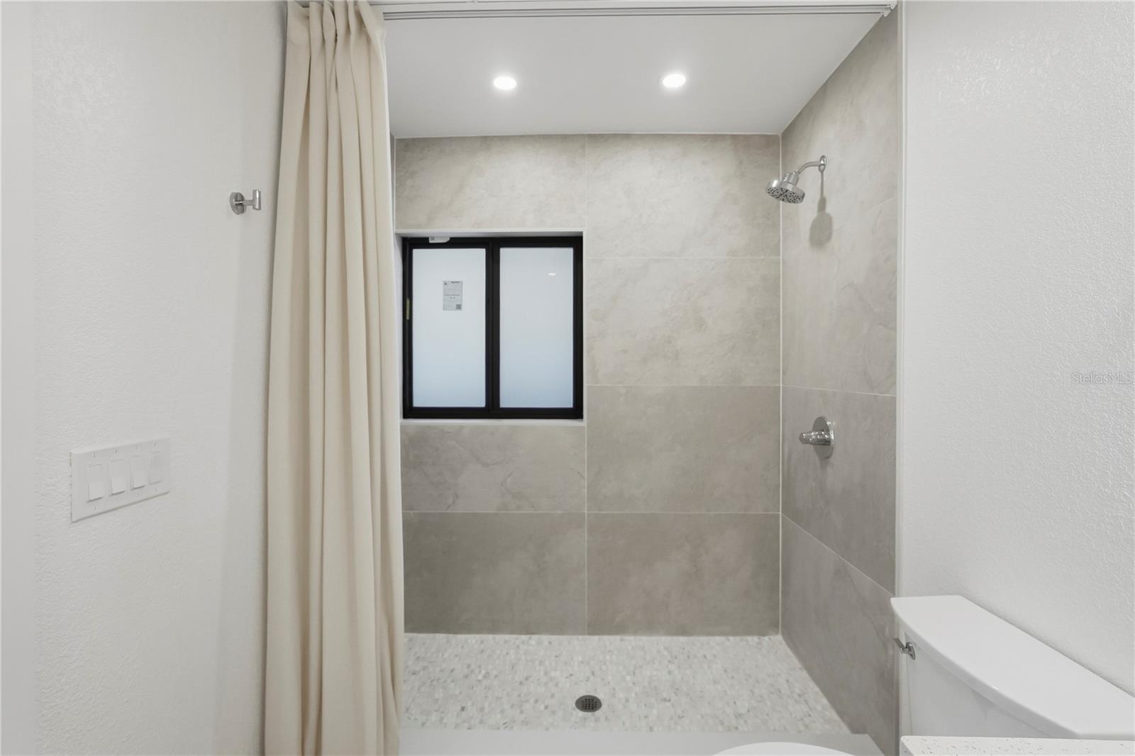 Listing photo id 45 for 2846 Pinellas Point Drive S