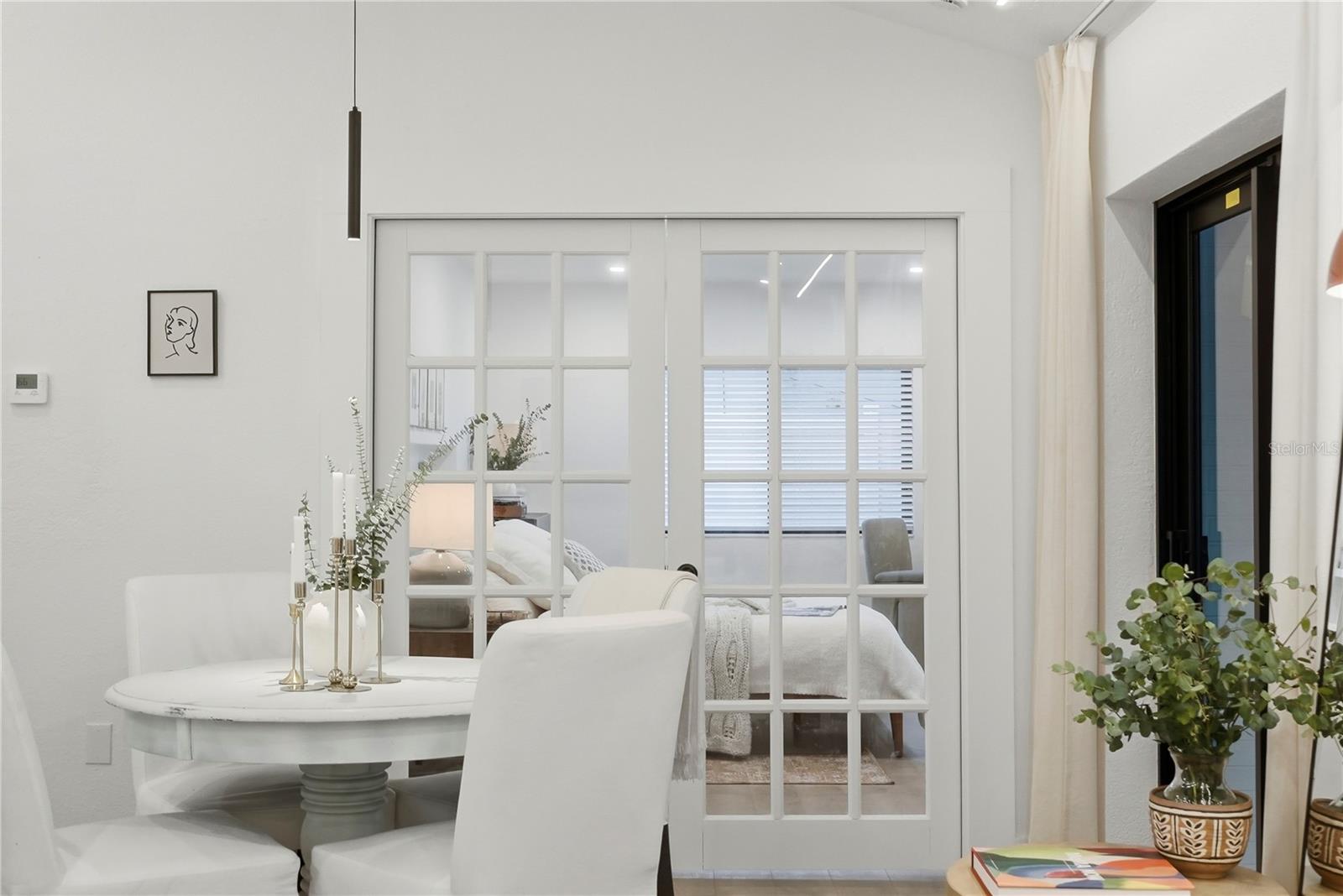 Listing photo id 51 for 2846 Pinellas Point Drive S